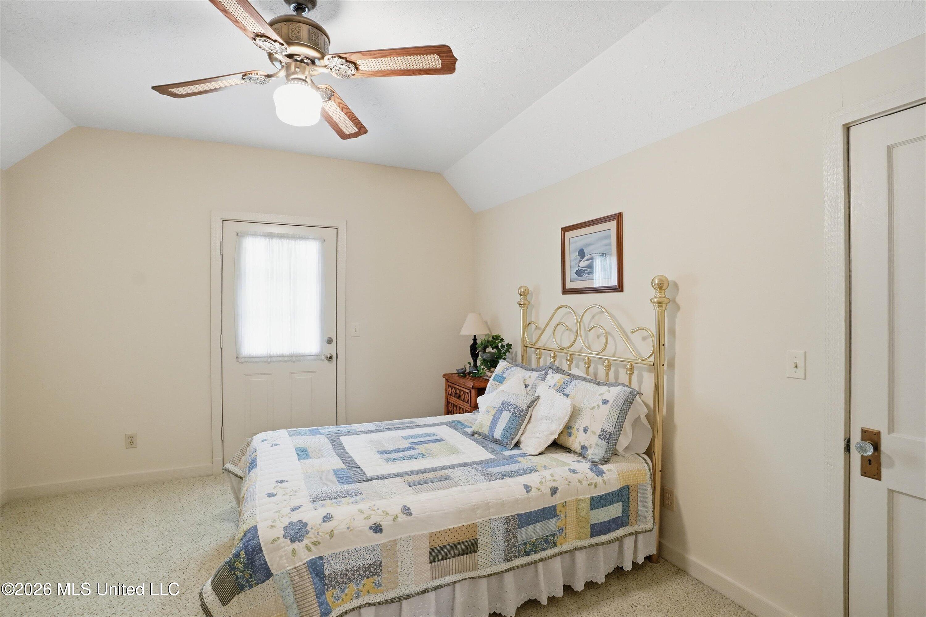 110 Shady Oaks Circle Property Photo 28