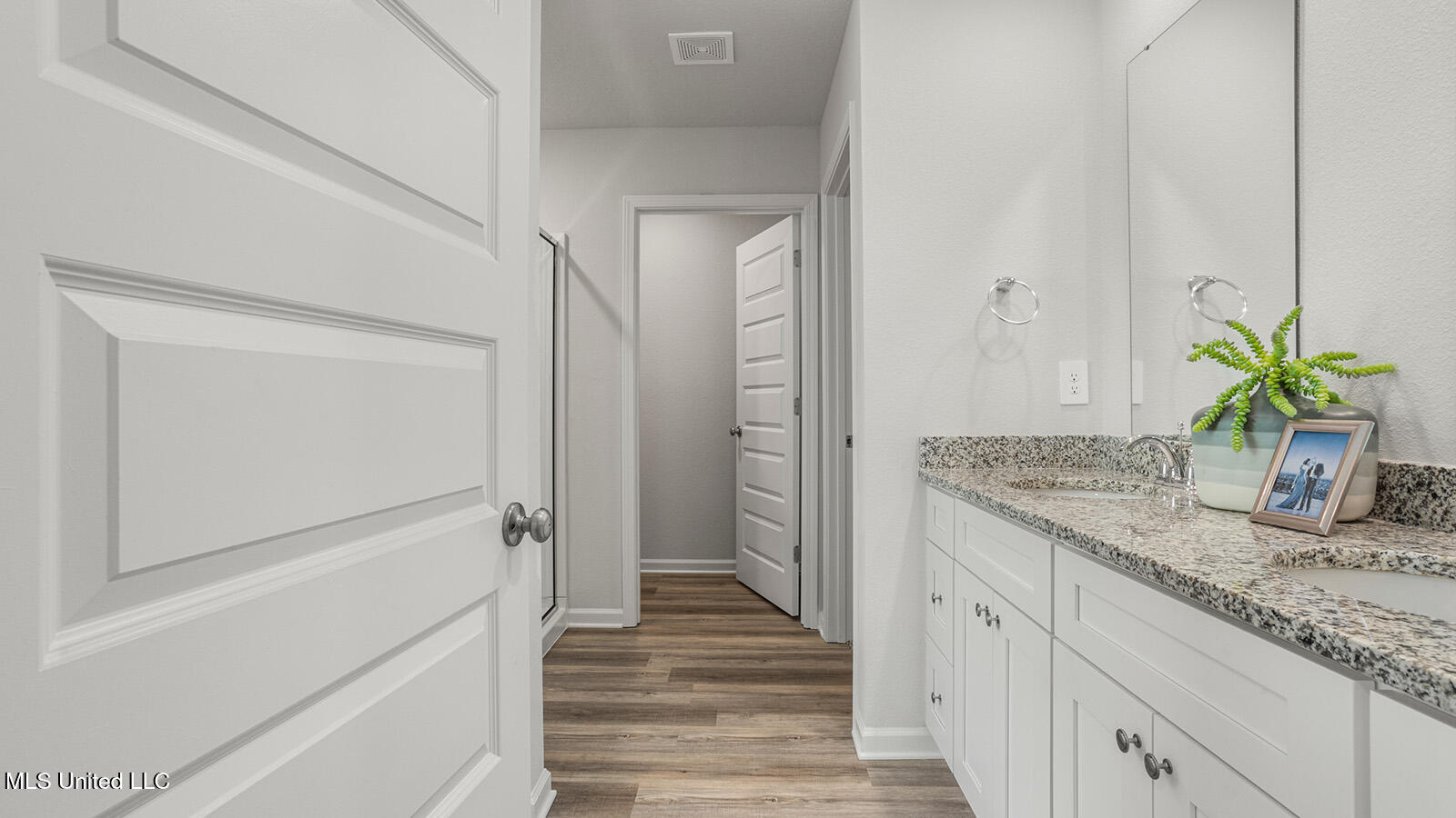 9364 Reserve Boulevard Property Photo 23