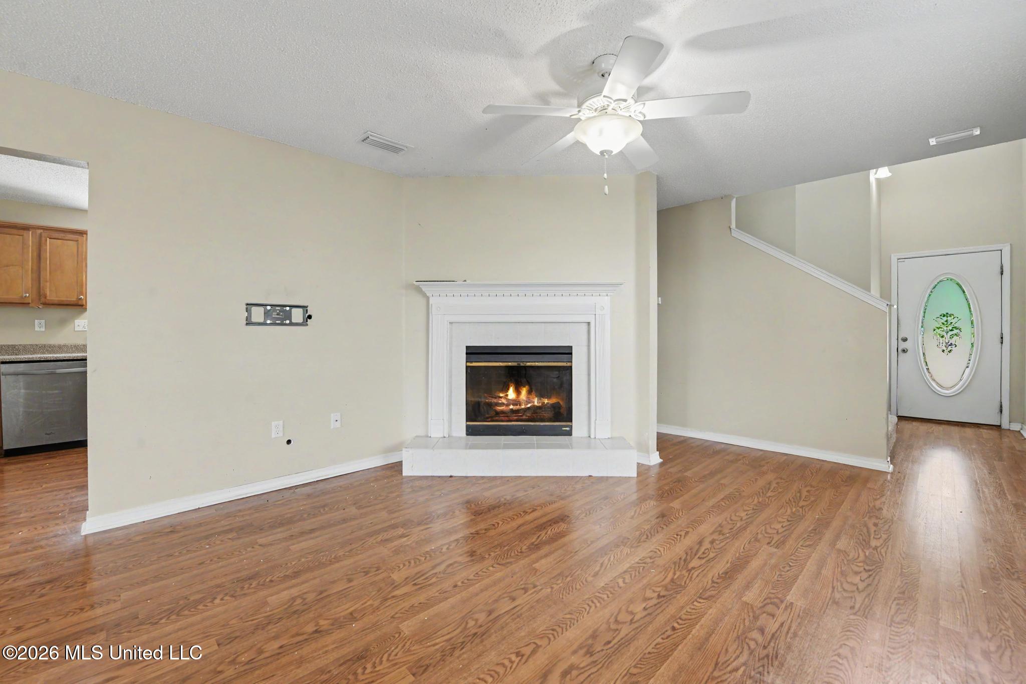 3814 Timber Lake Drive Property Photo 3