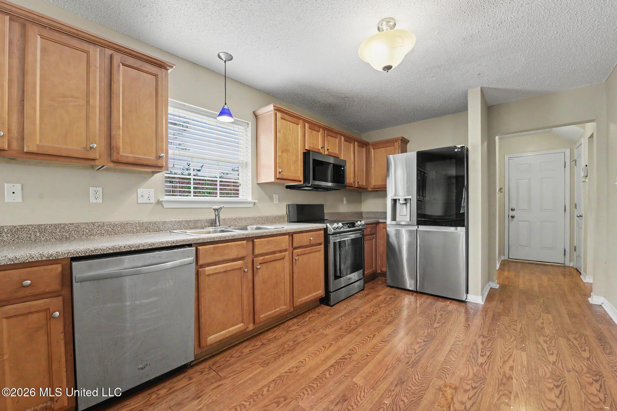 3814 Timber Lake Drive Property Photo 9