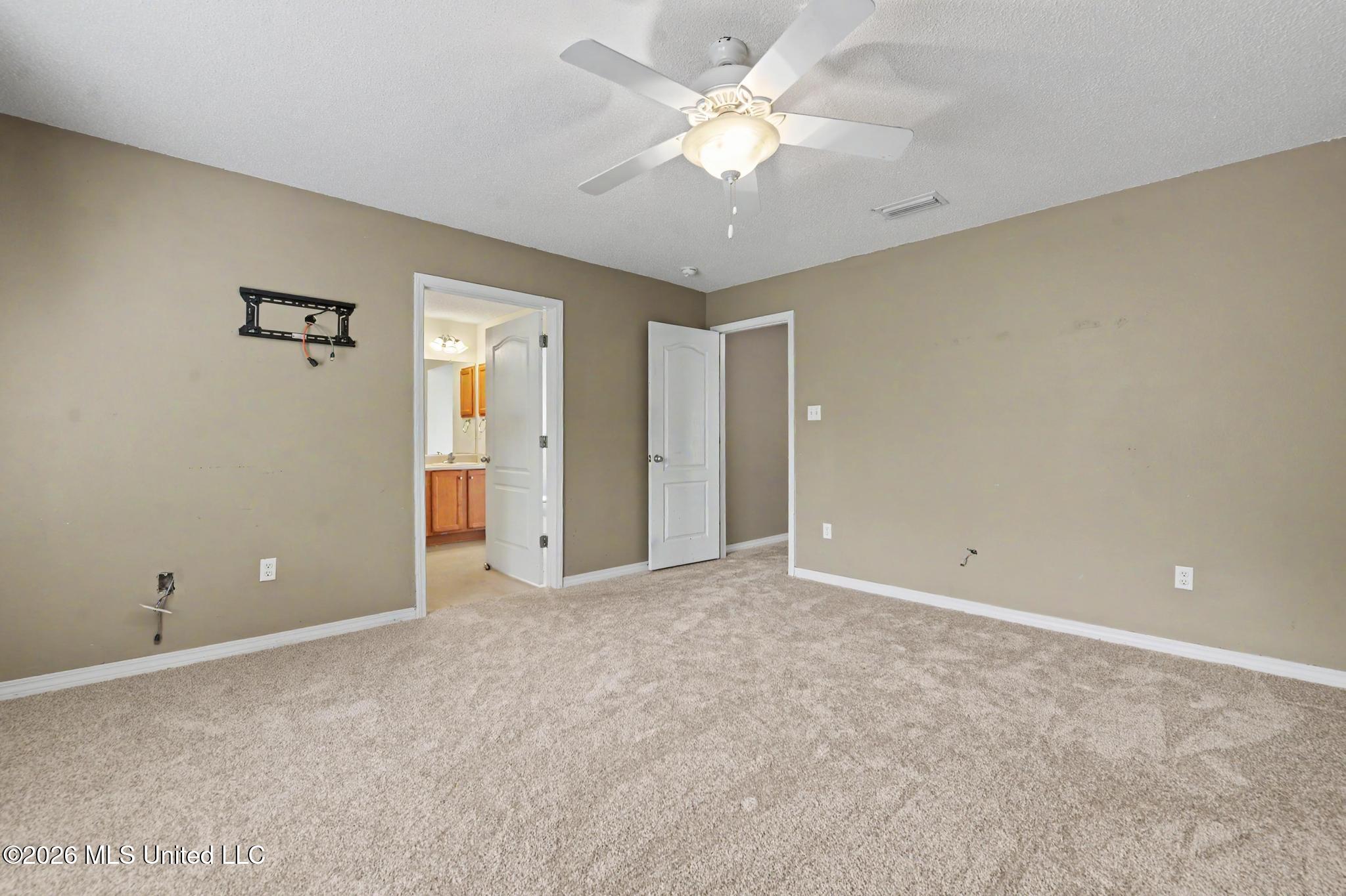 3814 Timber Lake Drive Property Photo 15