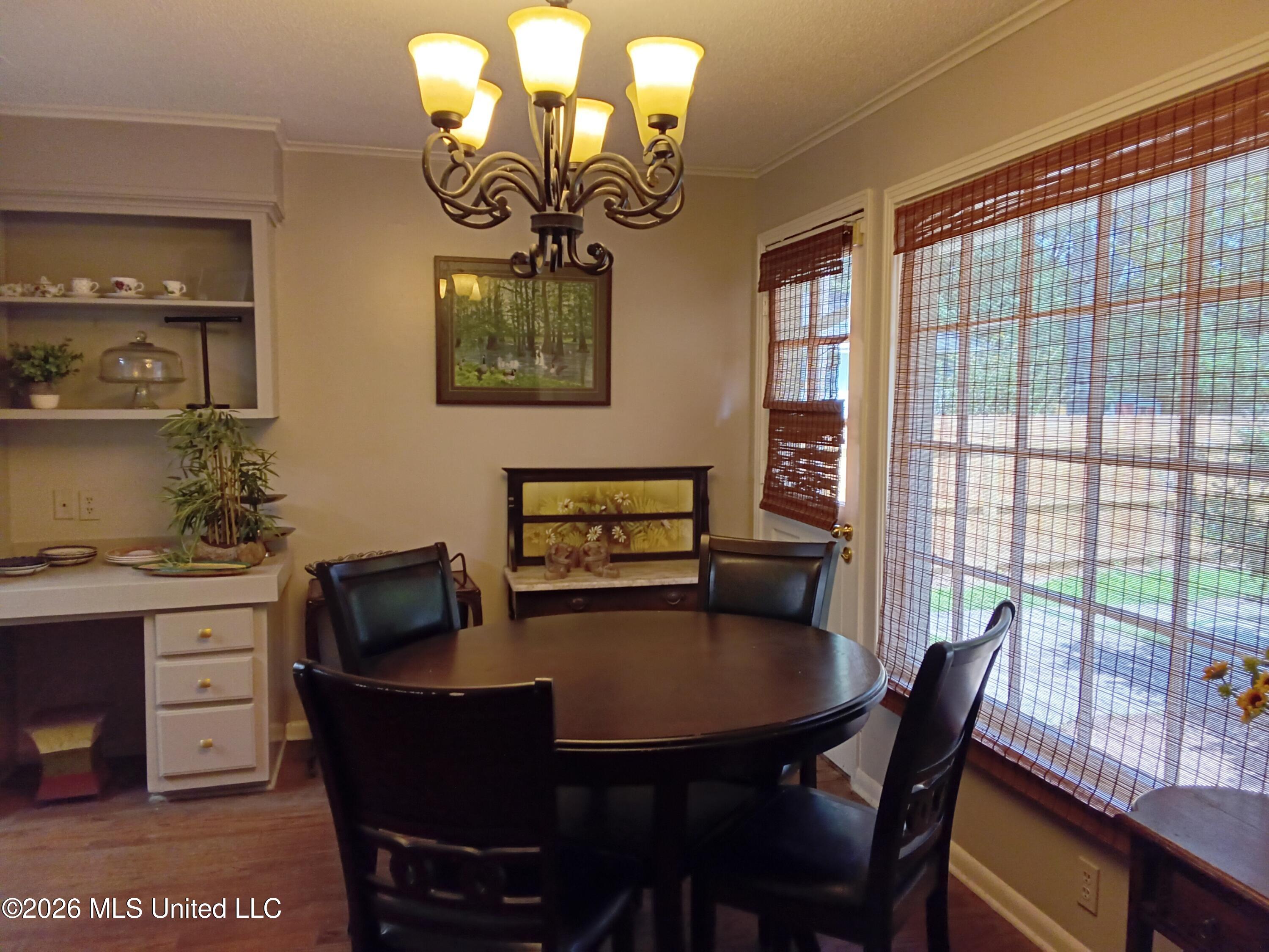 607 E Percy Street Property Photo 17