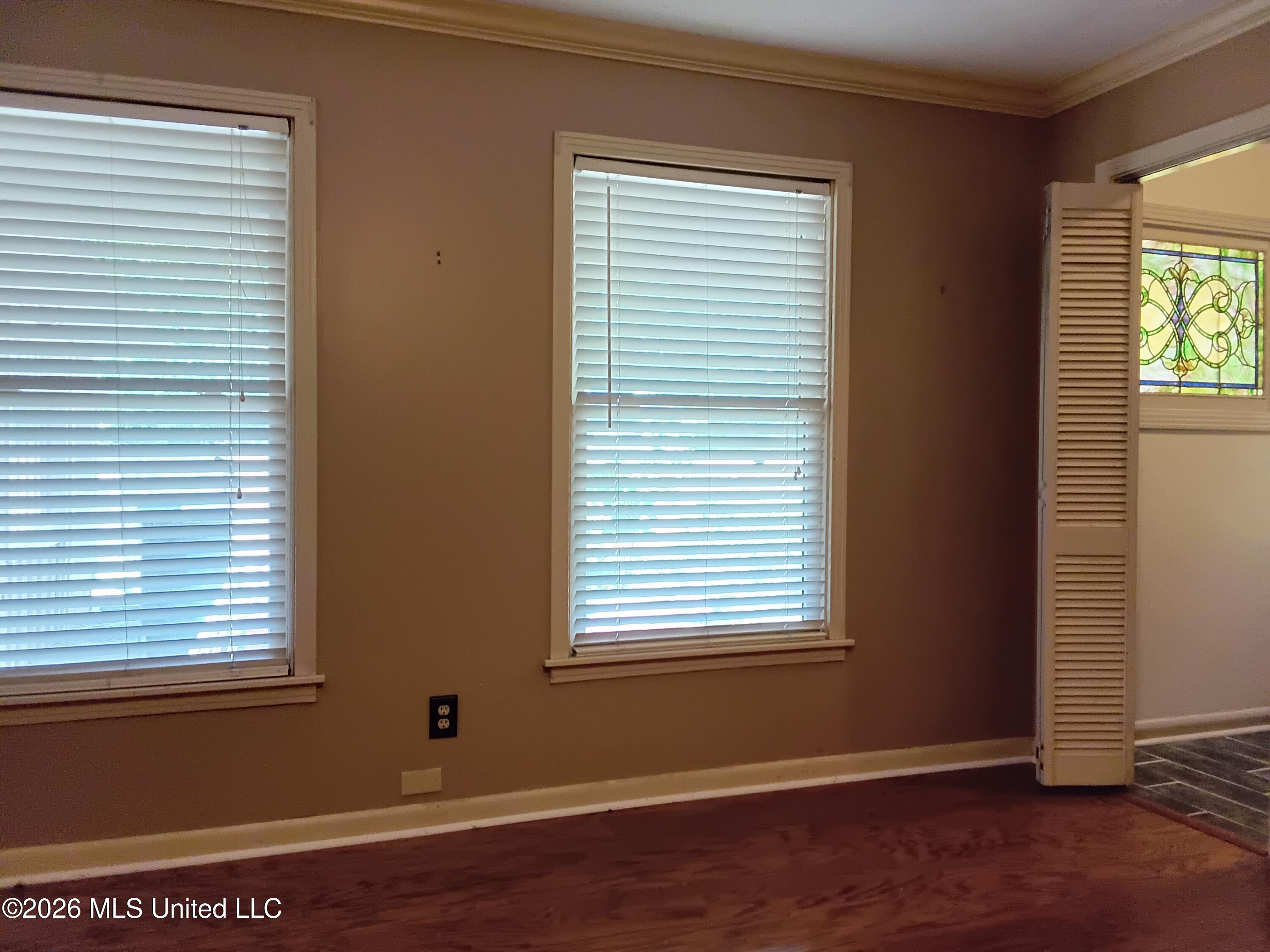 607 E Percy Street Property Photo 24