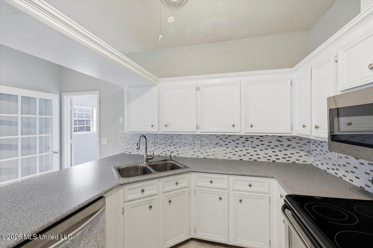 214 Waterfall Way Property Photo 11
