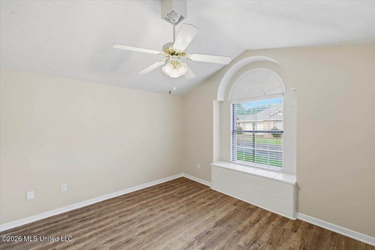 214 Waterfall Way Property Photo 22