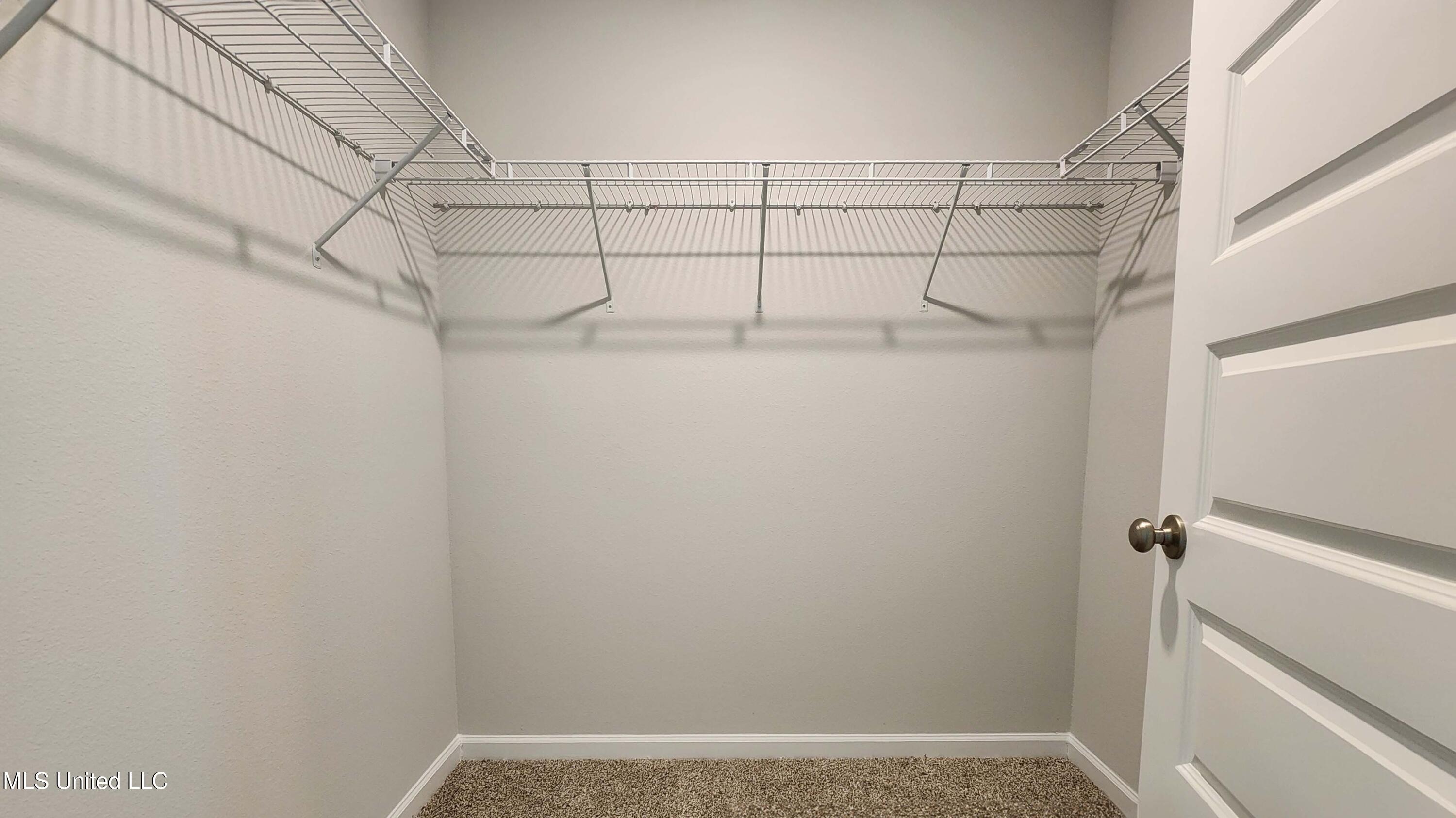 122 Strawberry Drive Property Photo 17