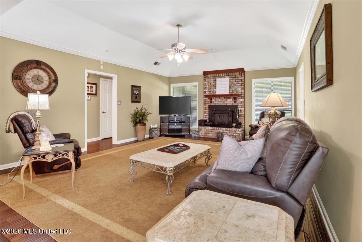 4655 Wealthy Cove Property Photo 15