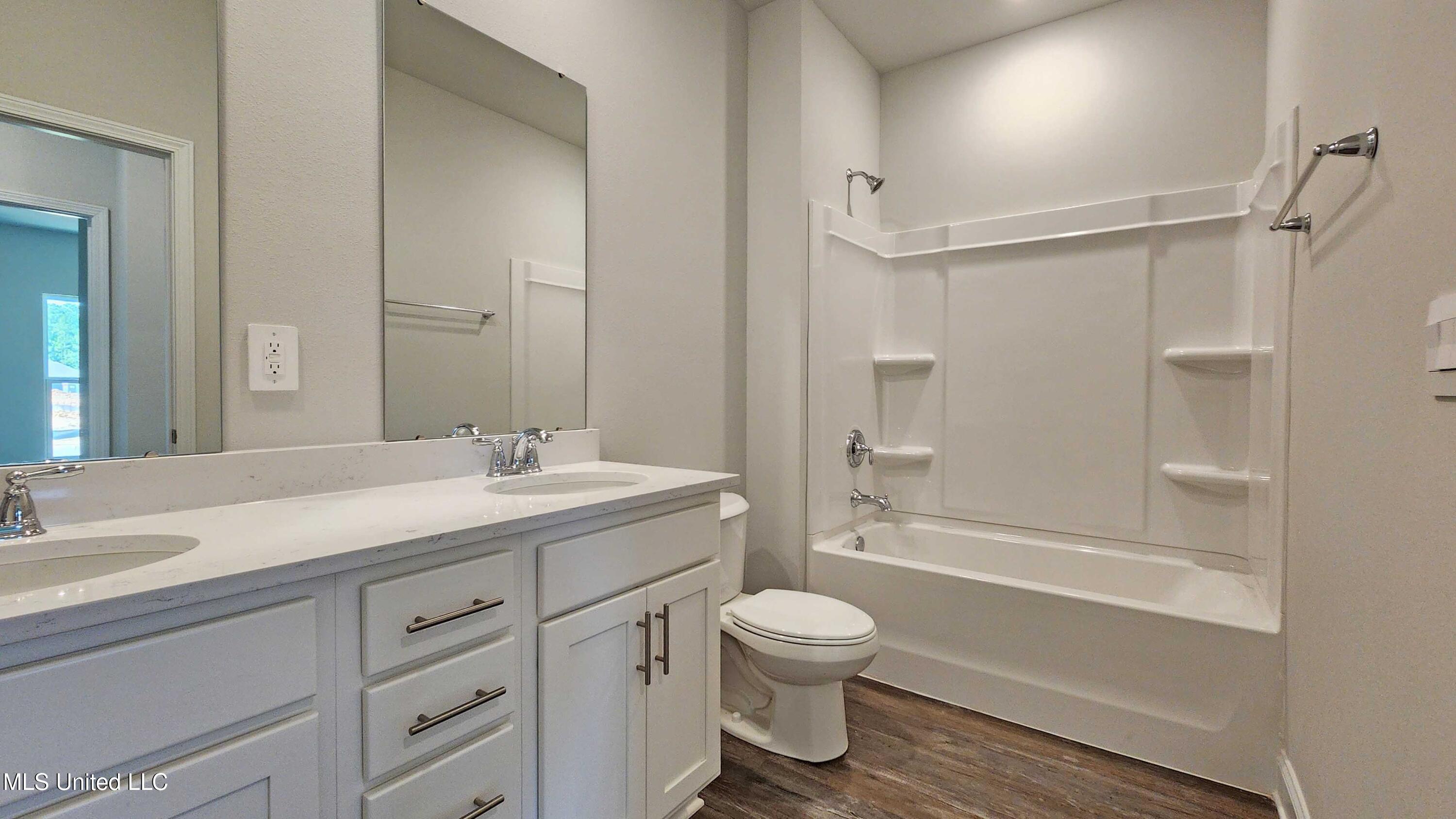 16194 Blue Ridge Drive Property Photo 21