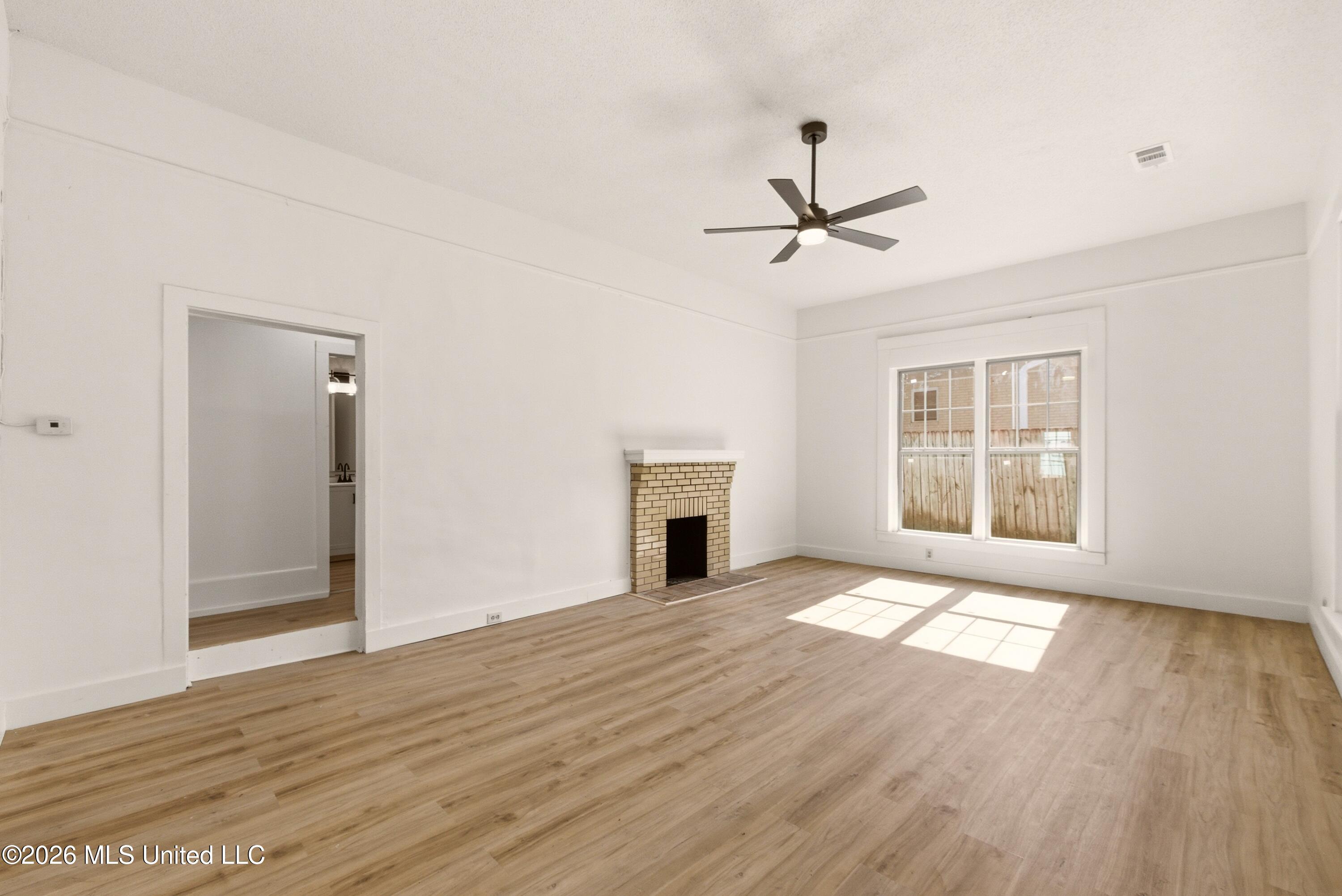 335 E College Avenue Property Photo 3