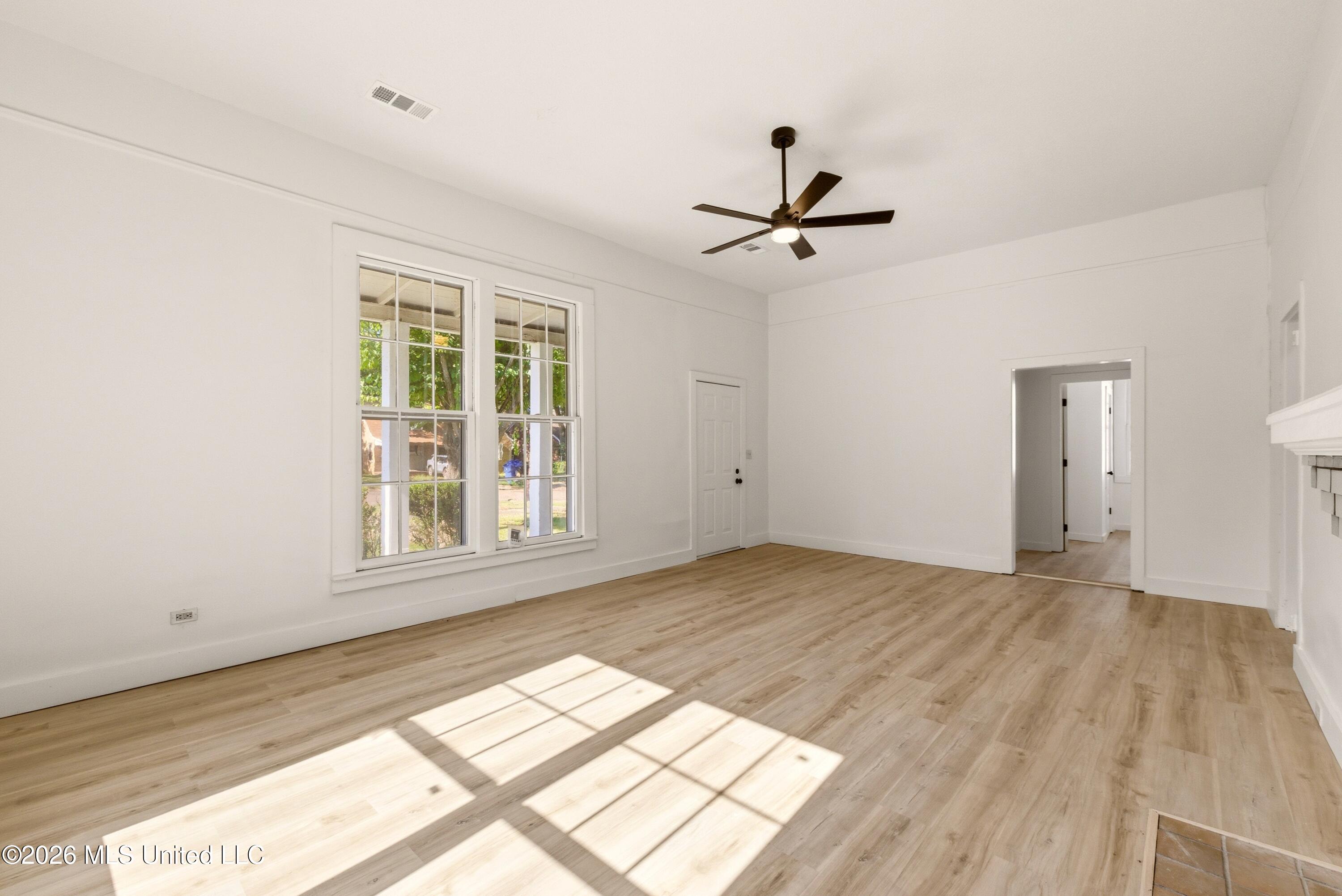 335 E College Avenue Property Photo 5