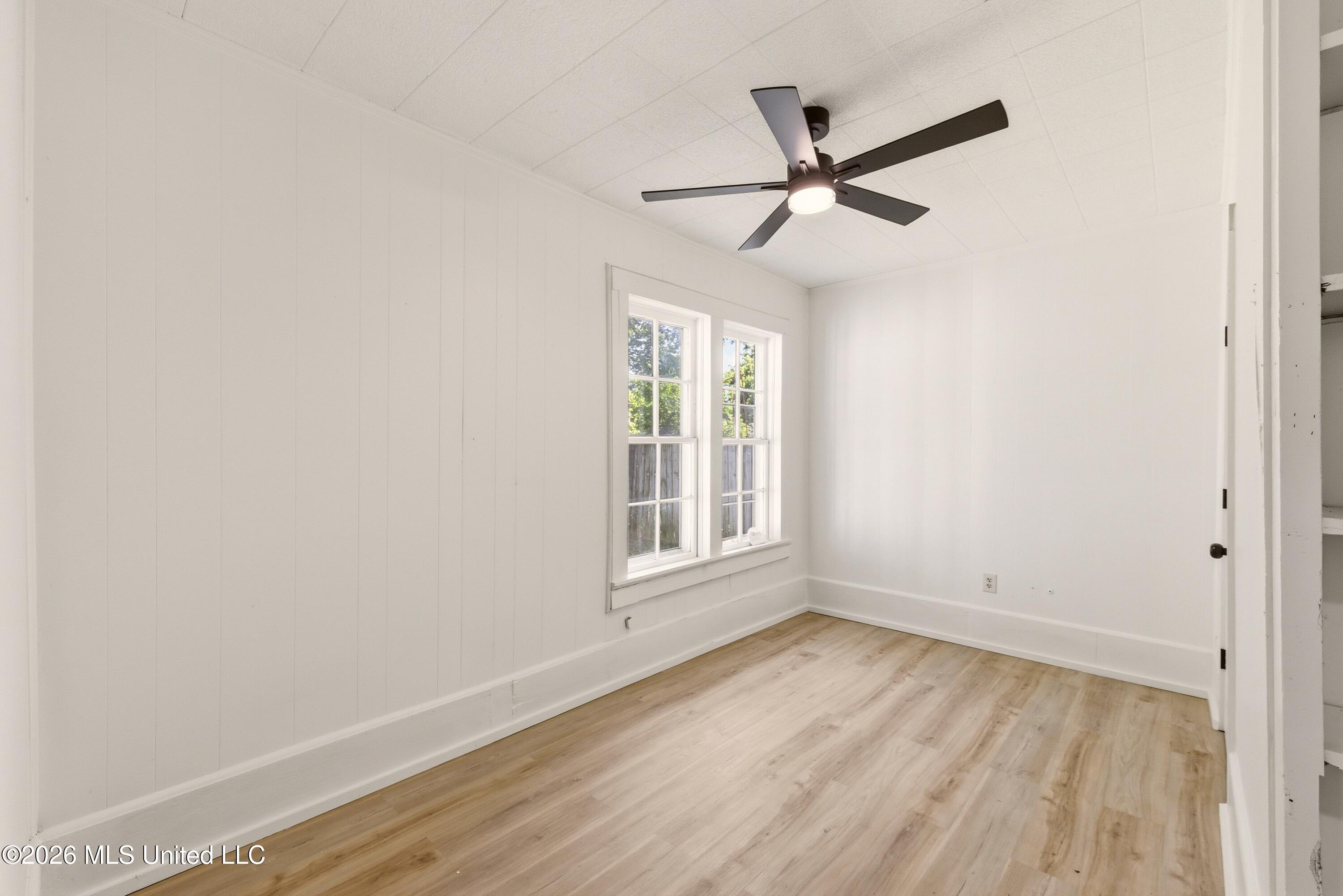 335 E College Avenue Property Photo 15