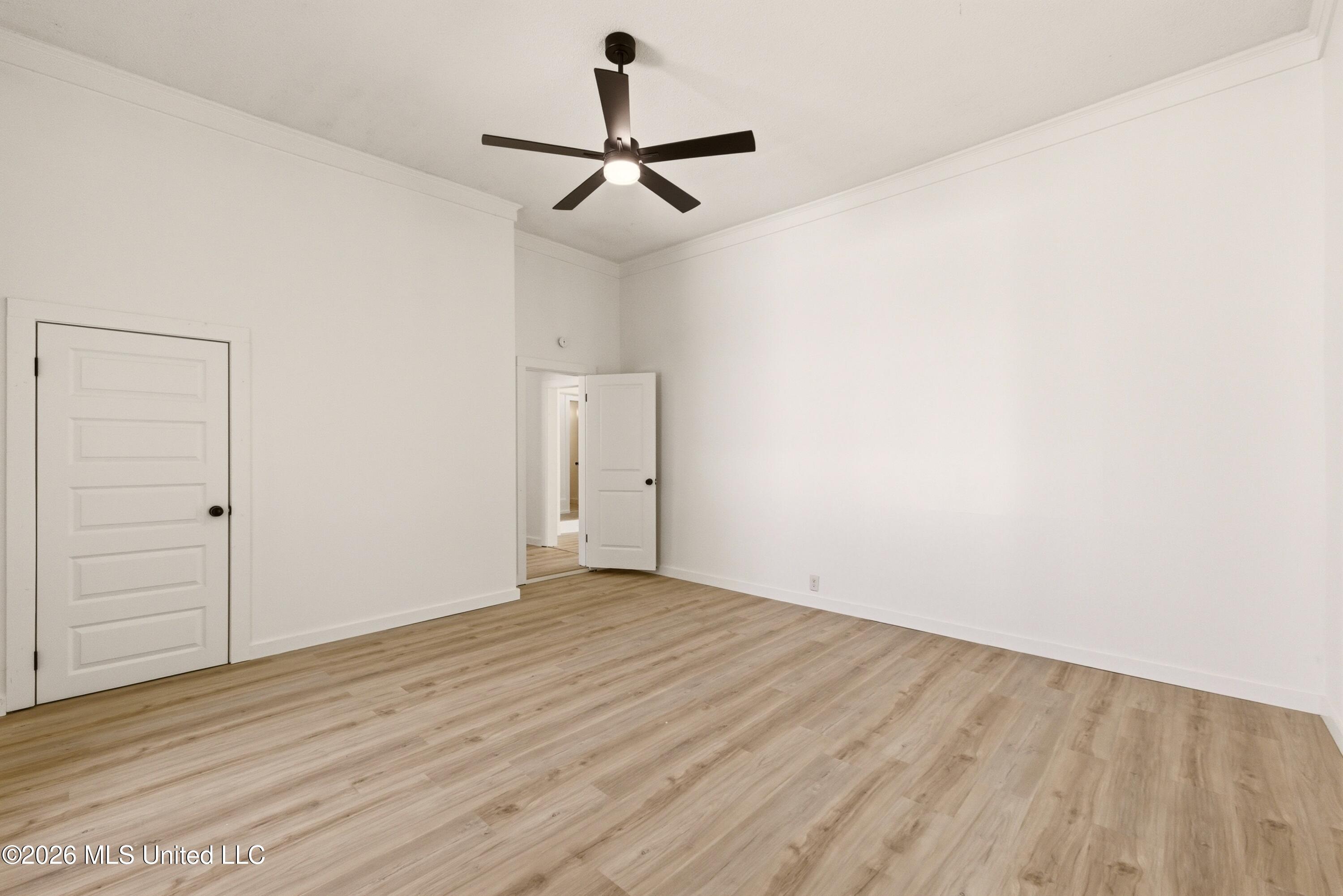 335 E College Avenue Property Photo 16