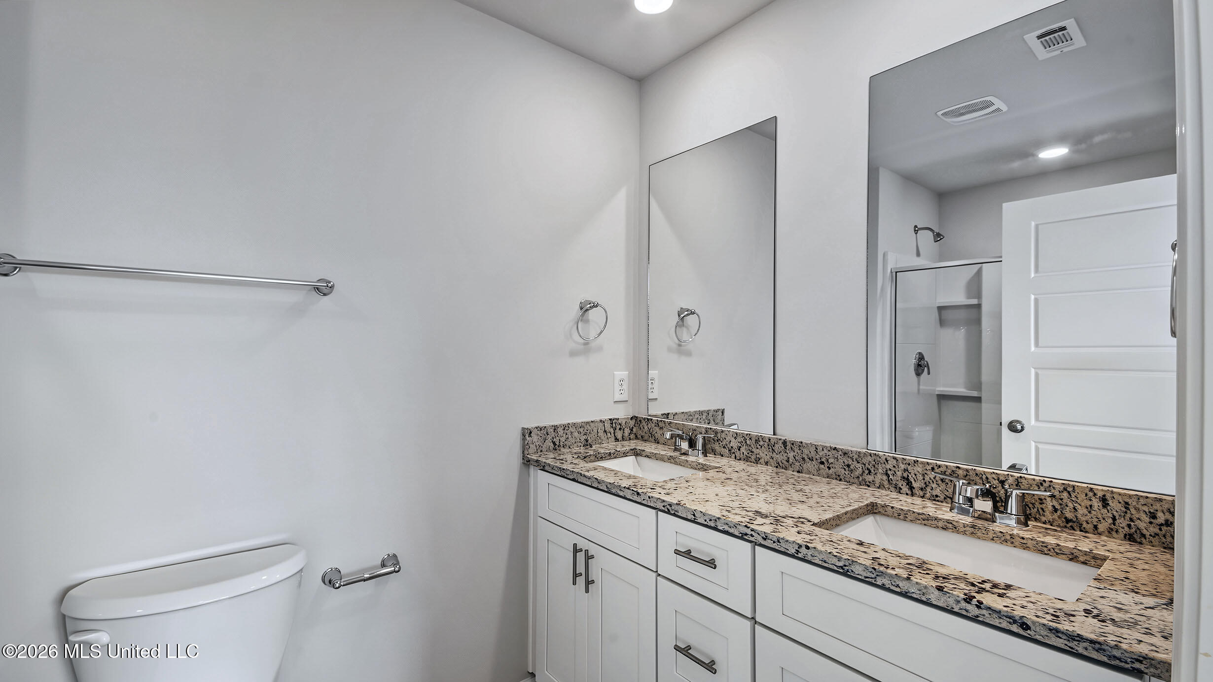 108 Parkwood Court Property Photo 7