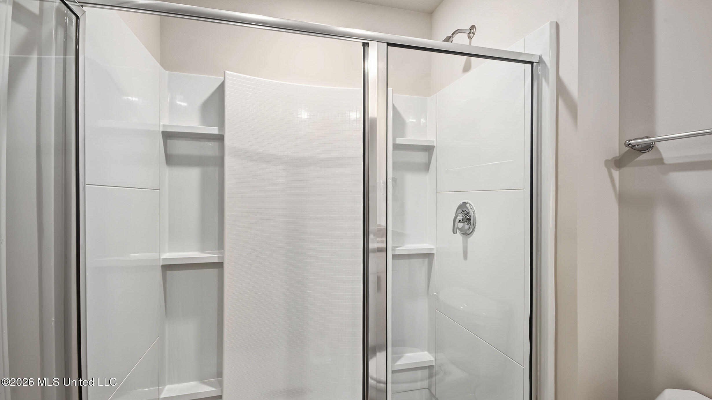 108 Parkwood Court Property Photo 8