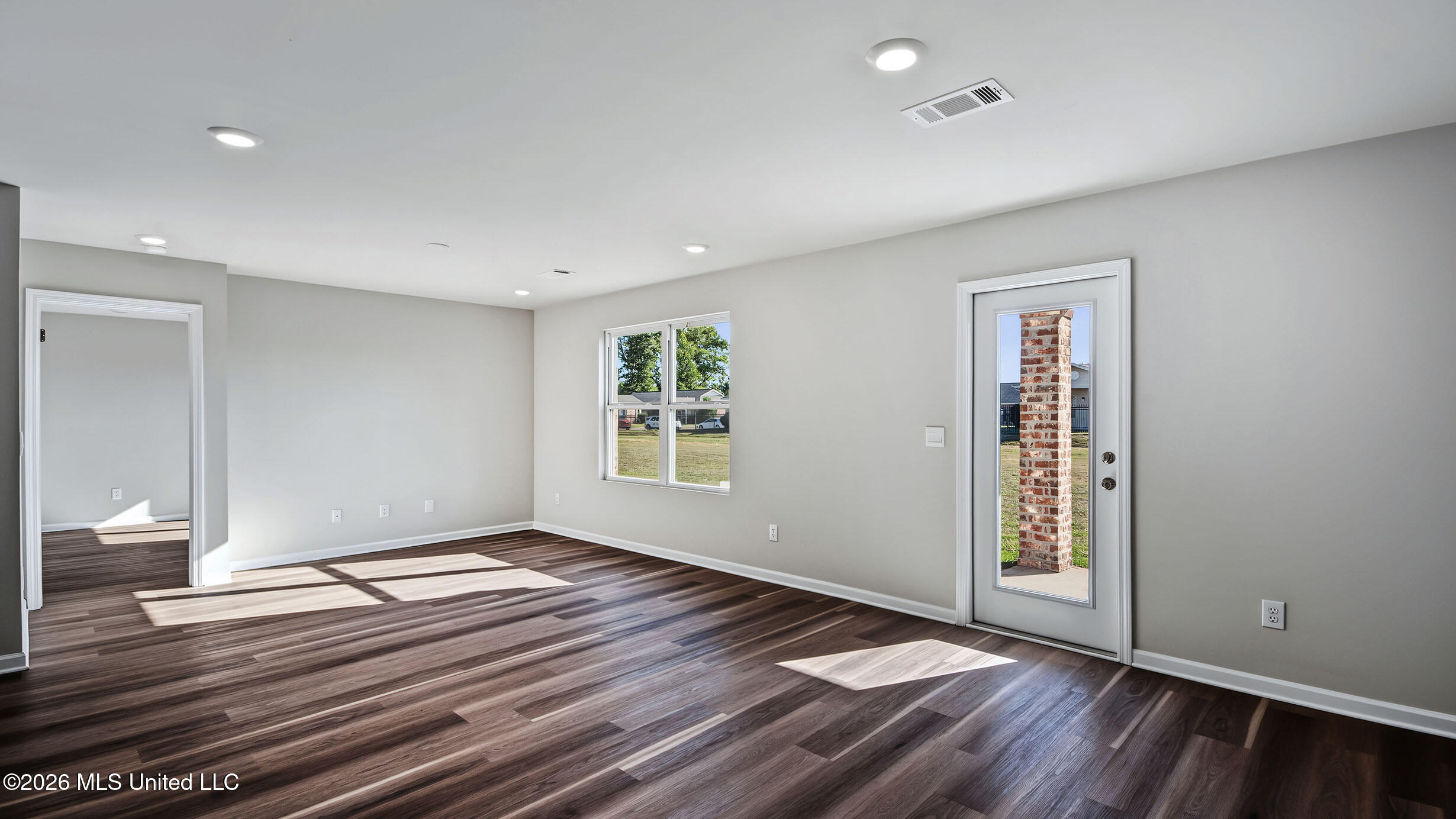 108 Parkwood Court Property Photo 12