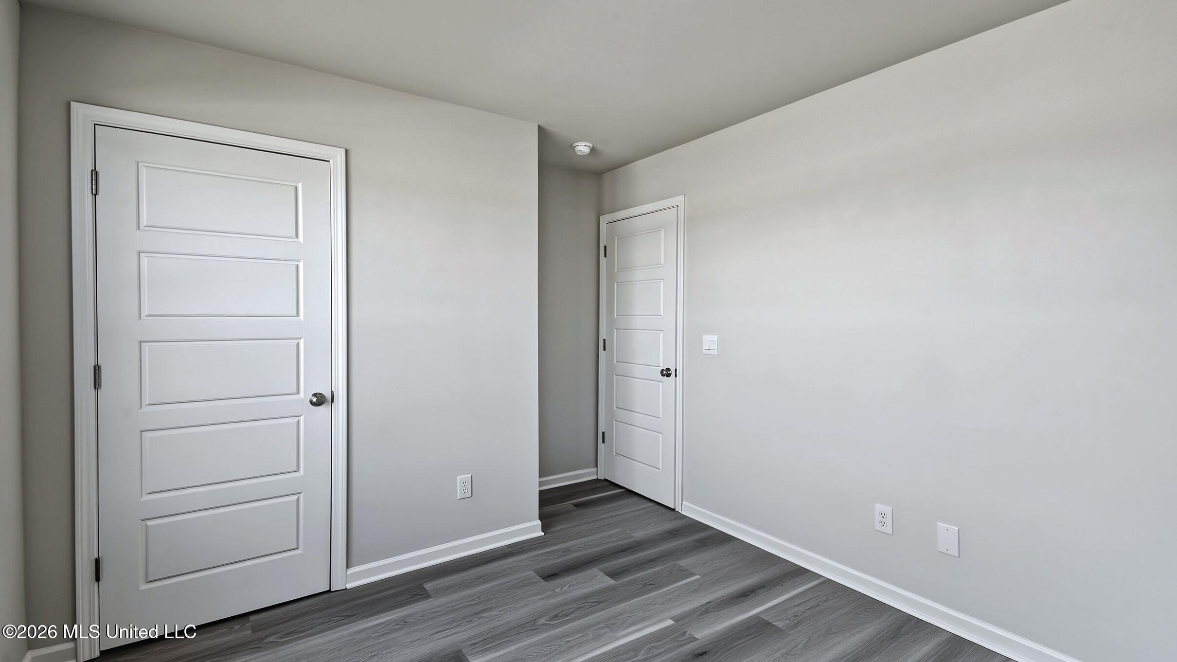 108 Parkwood Court Property Photo 17