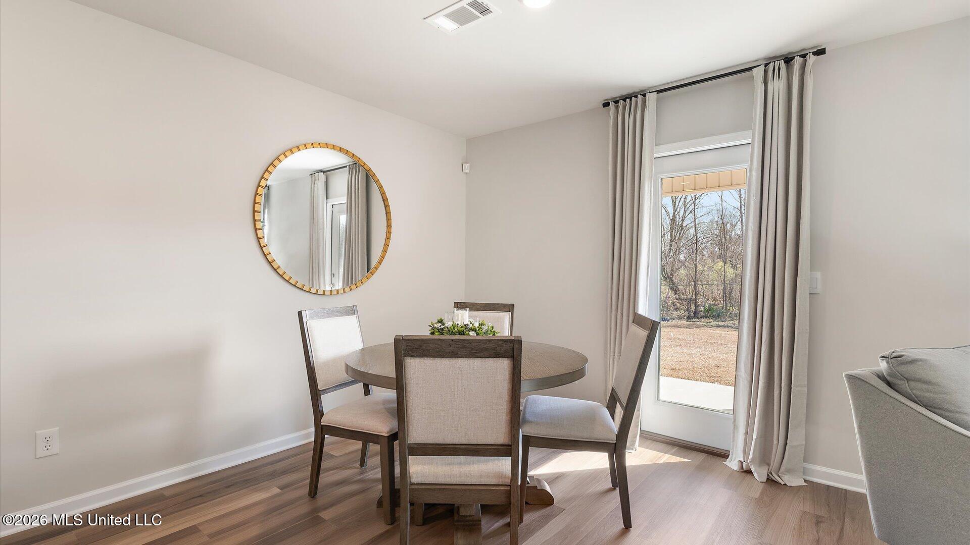 108 Parkwood Court Property Photo 33