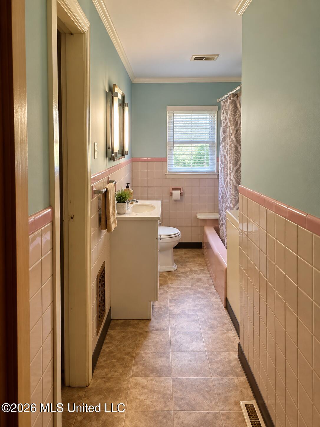 175 Chatham Drive Property Photo 4