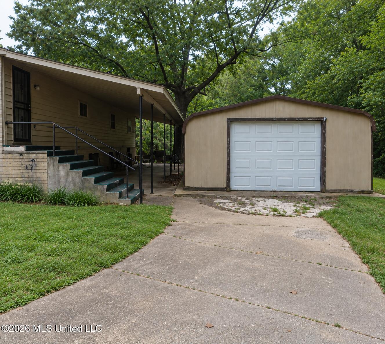 175 Chatham Drive Property Photo 9