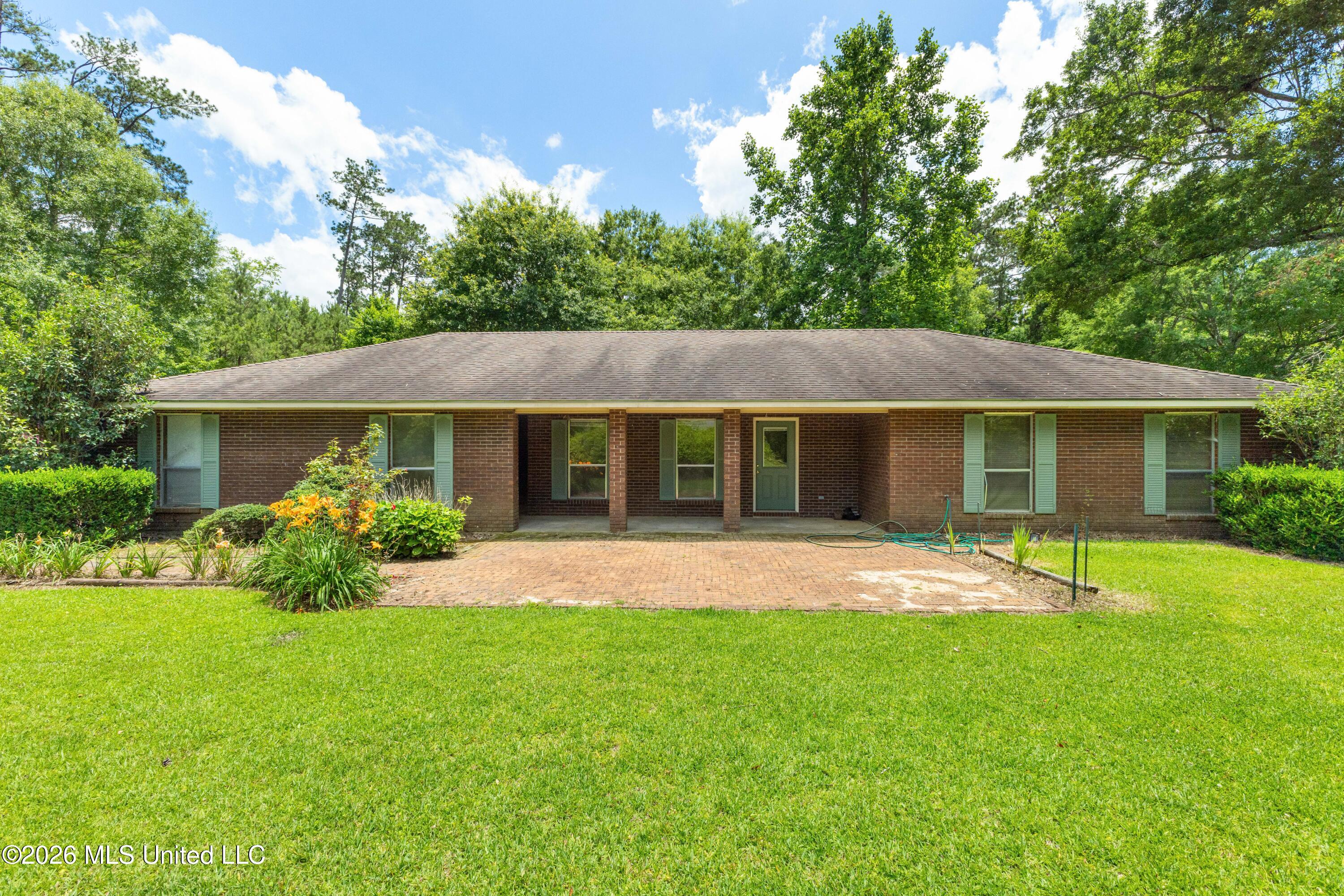 1034 Hope Drive Property Photo 1