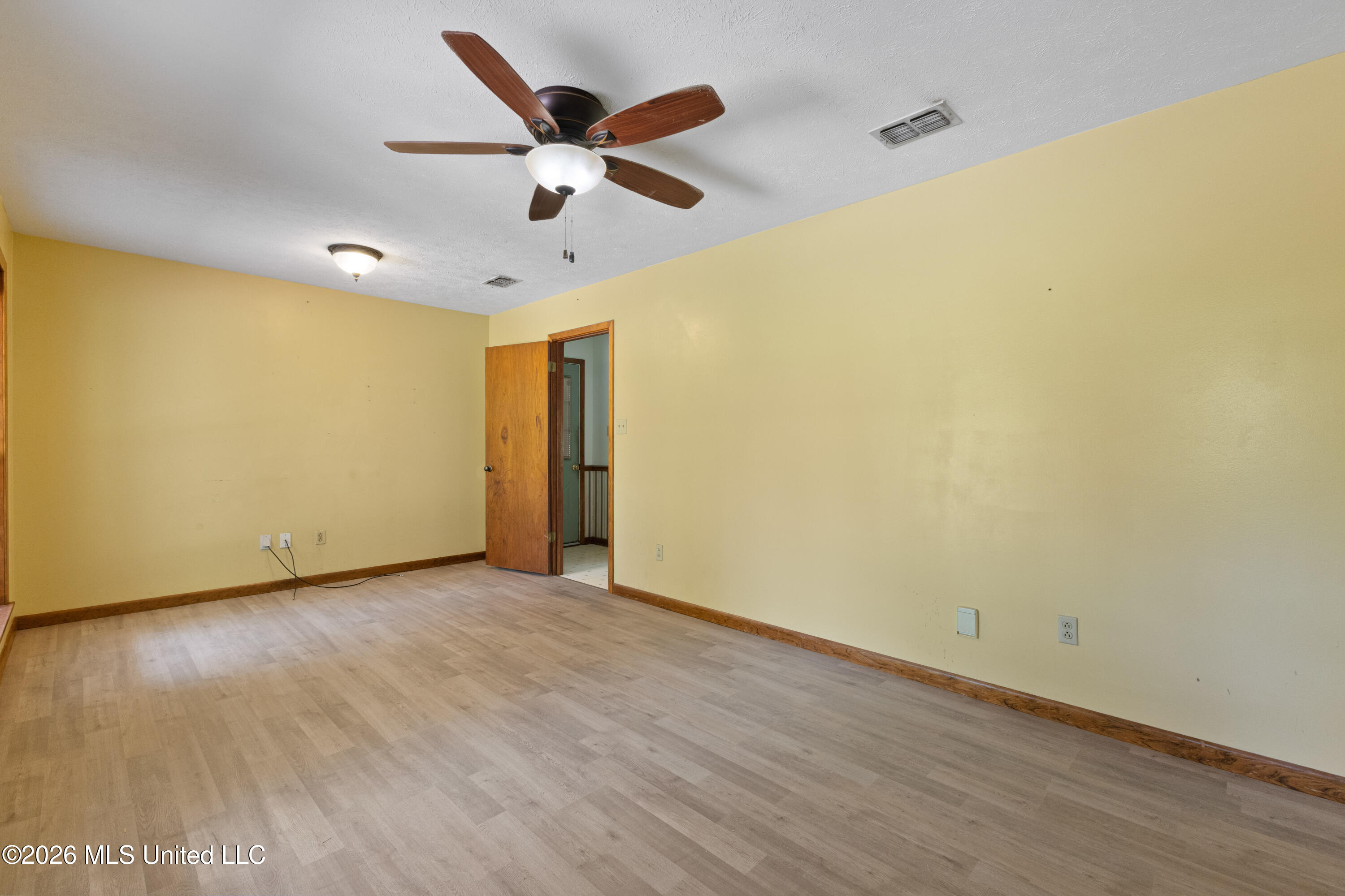 1034 Hope Drive Property Photo 6