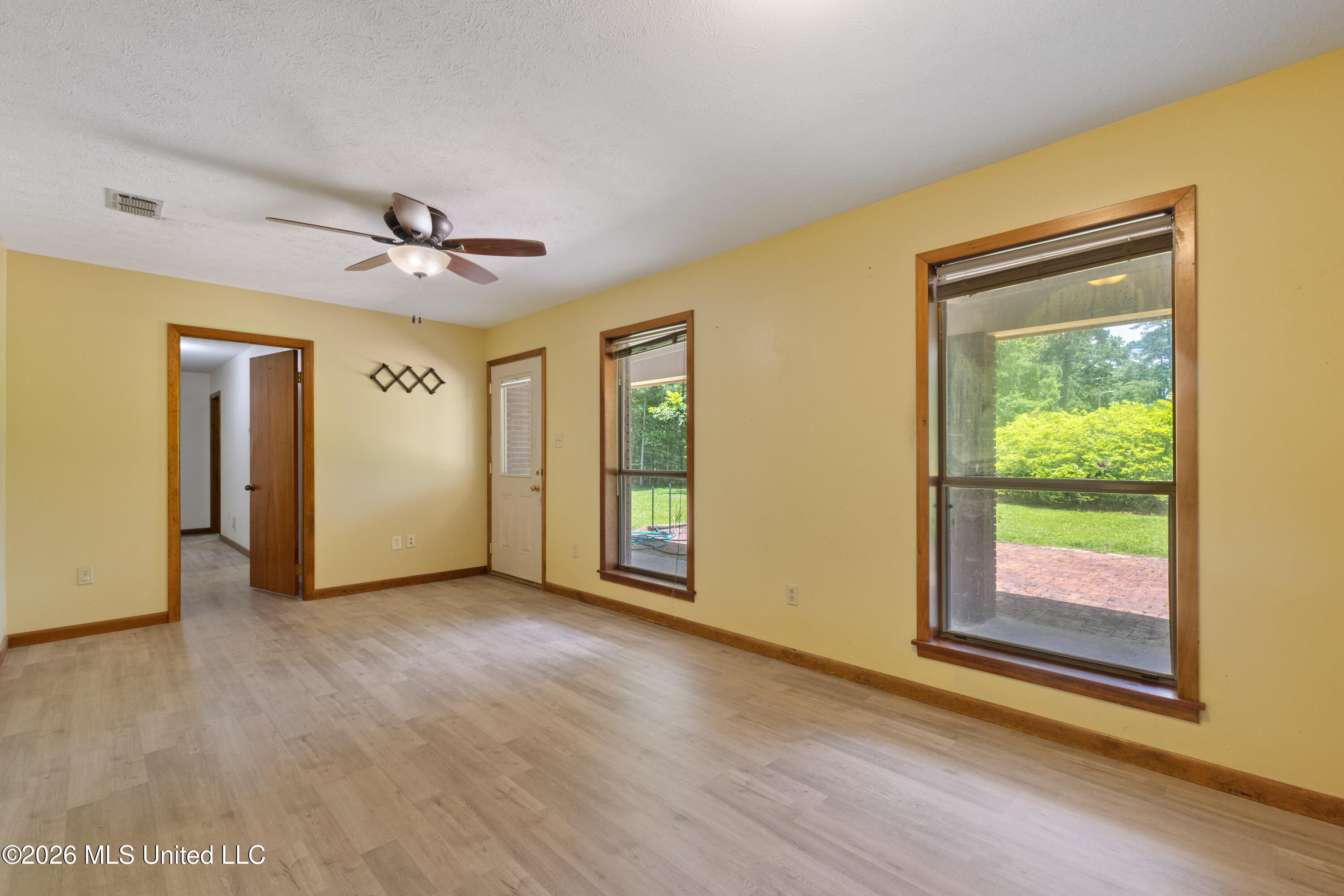 1034 Hope Drive Property Photo 8