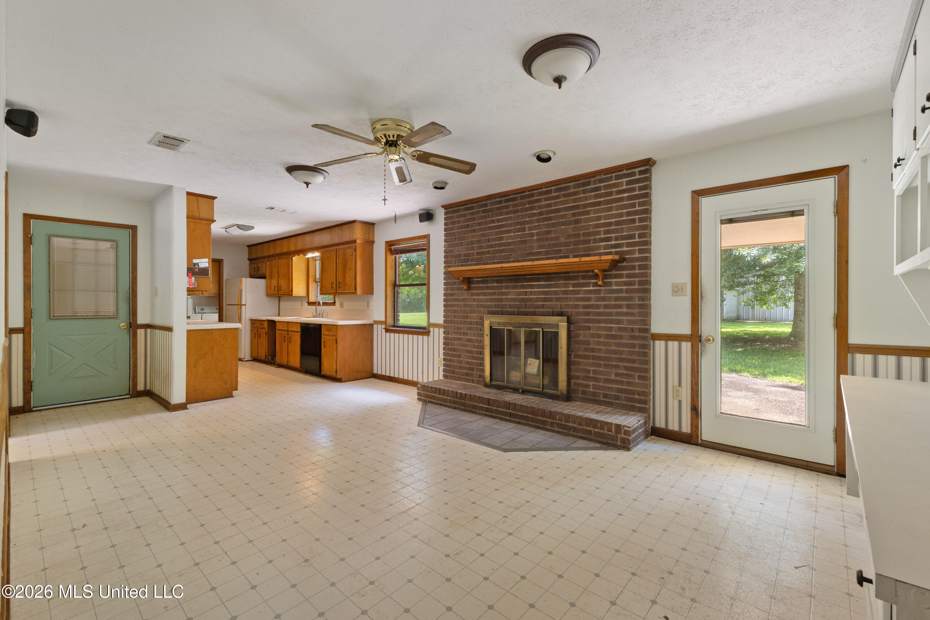 1034 Hope Drive Property Photo 10