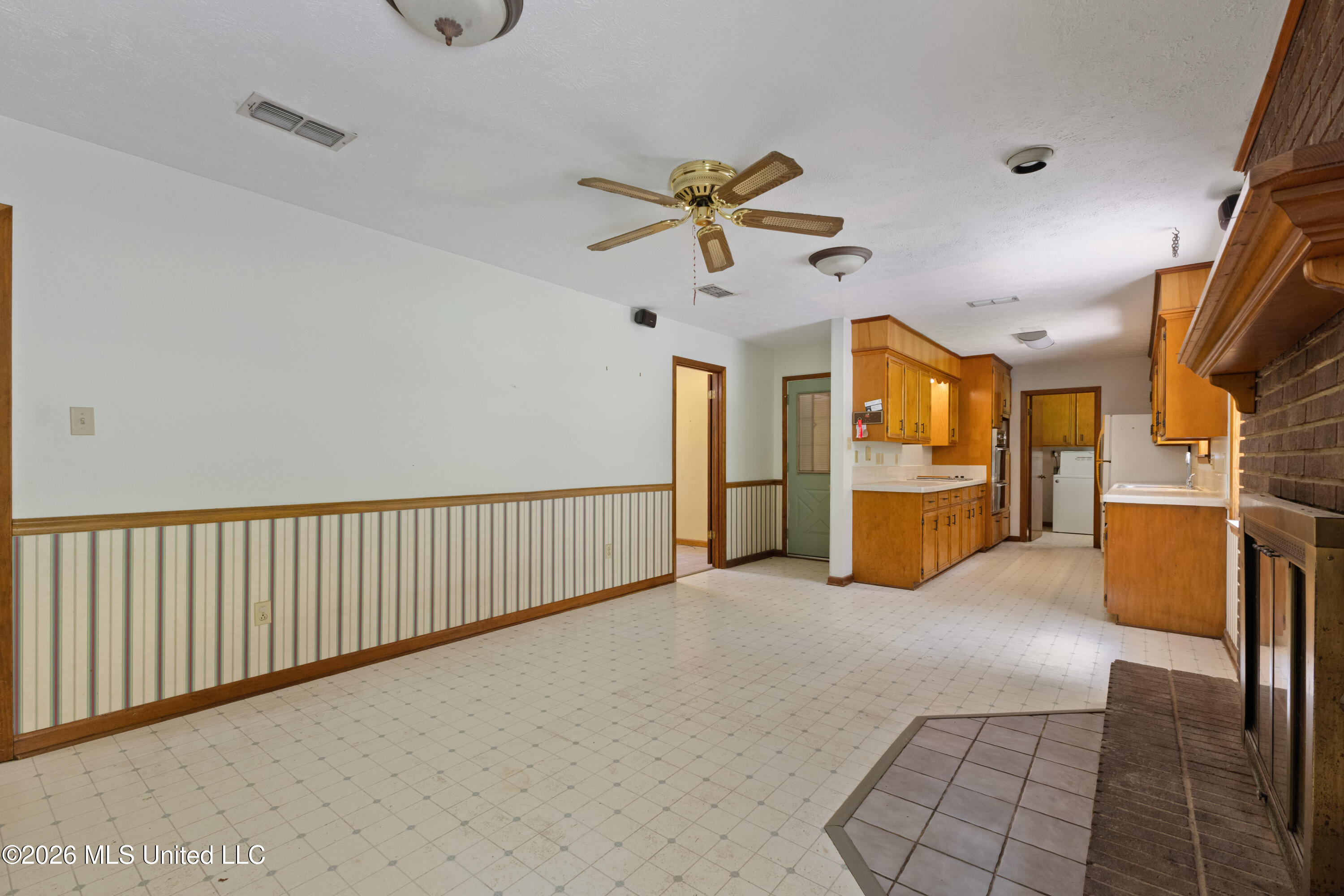 1034 Hope Drive Property Photo 11