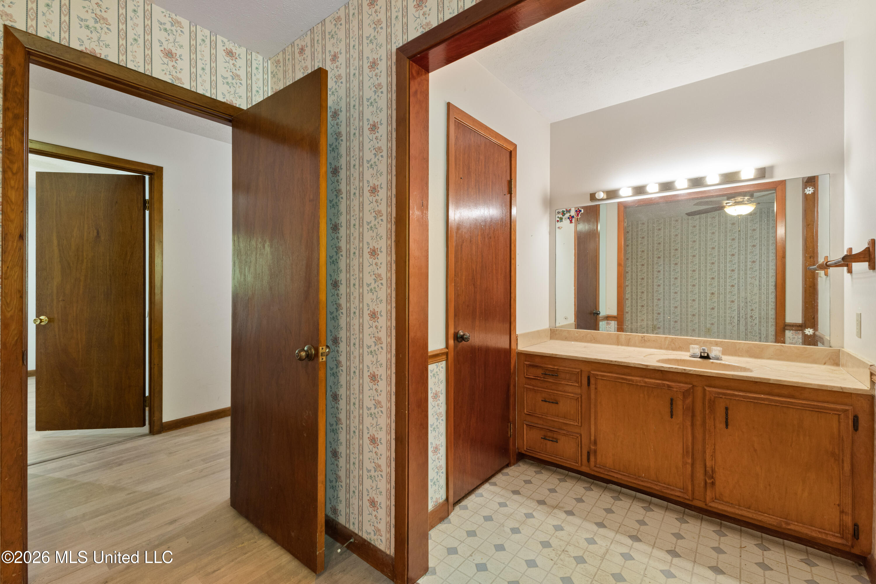 1034 Hope Drive Property Photo 24