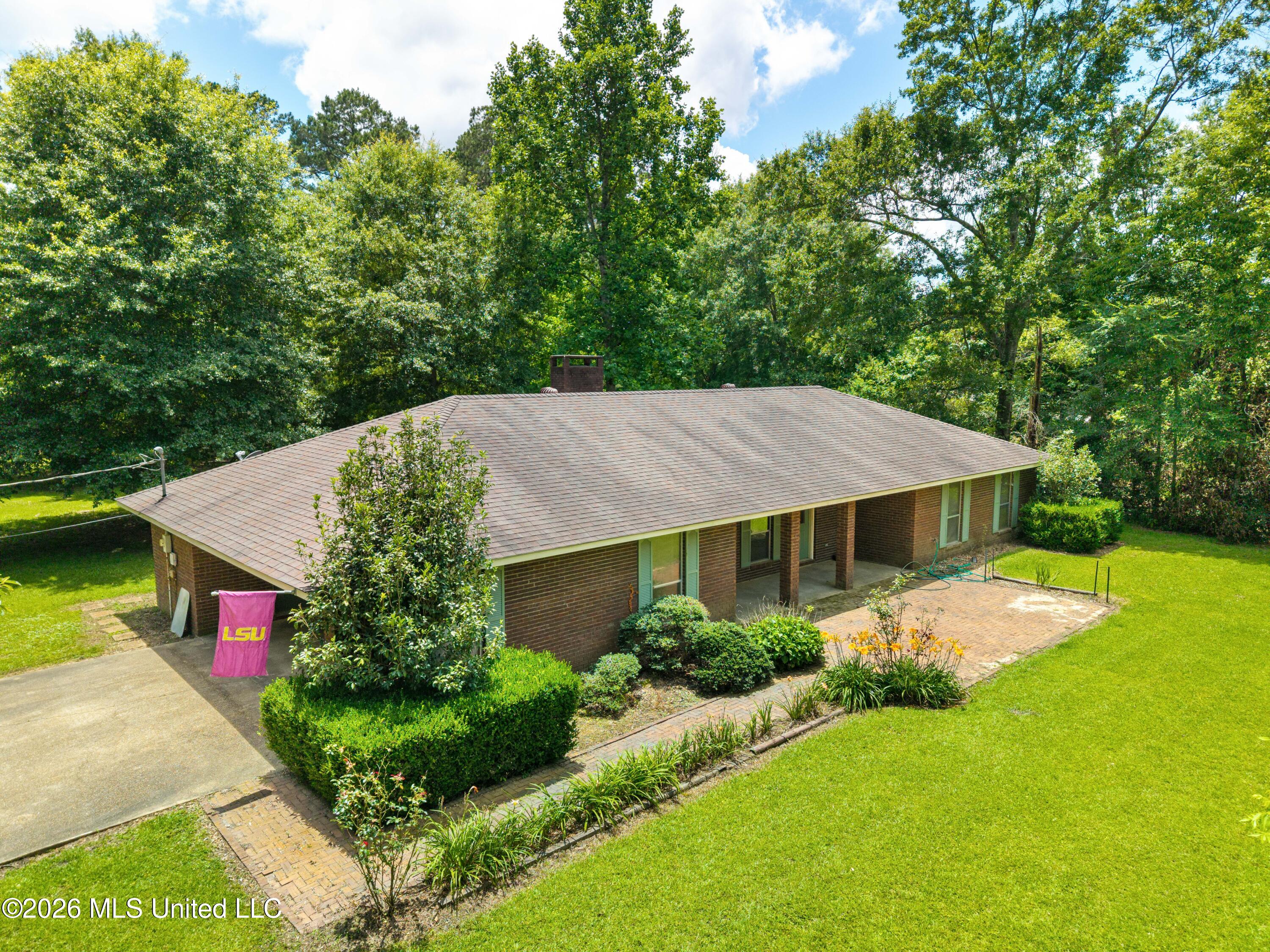 1034 Hope Drive Property Photo 39
