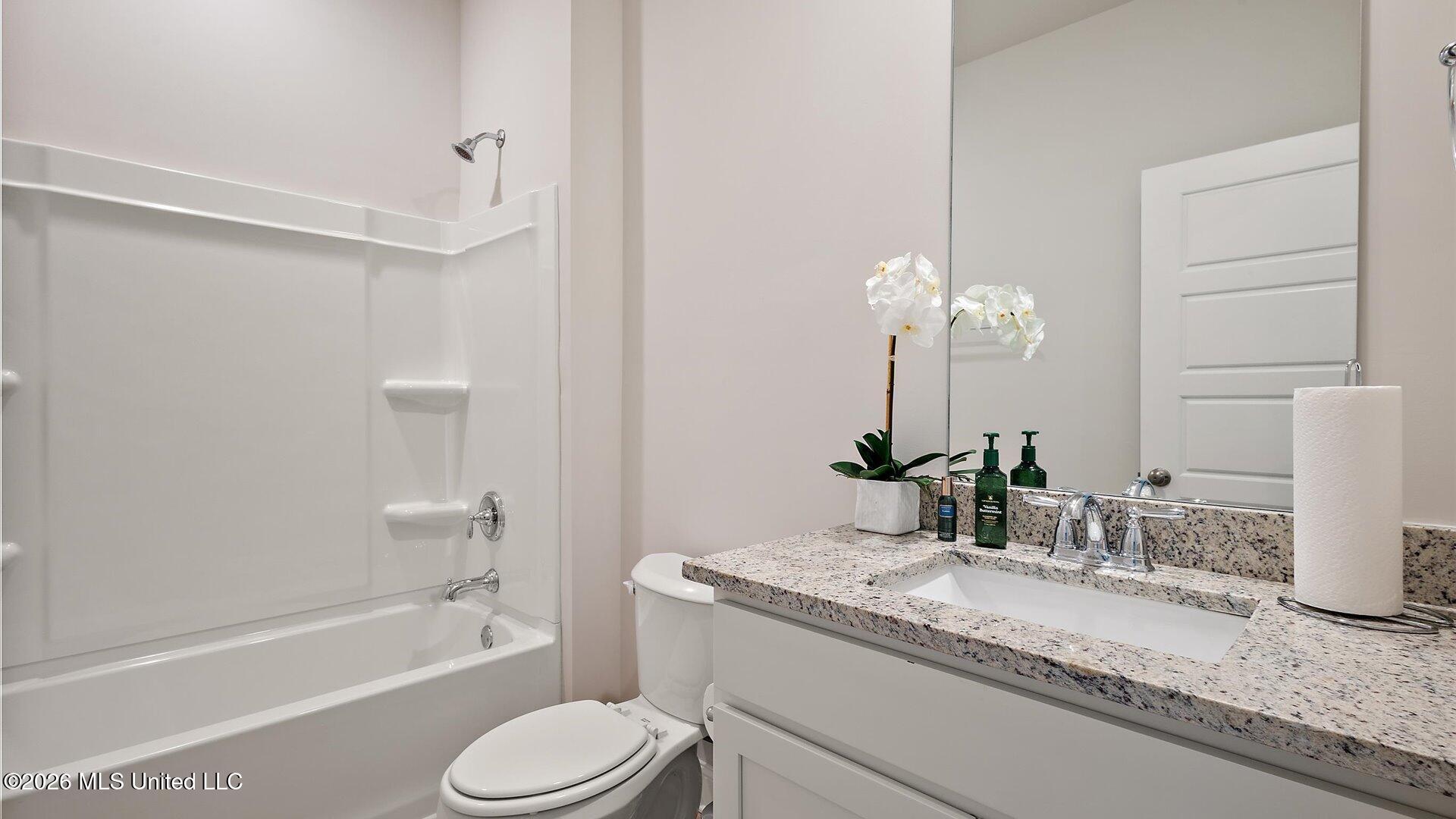 723 Honeysuckle Loop Property Photo 19