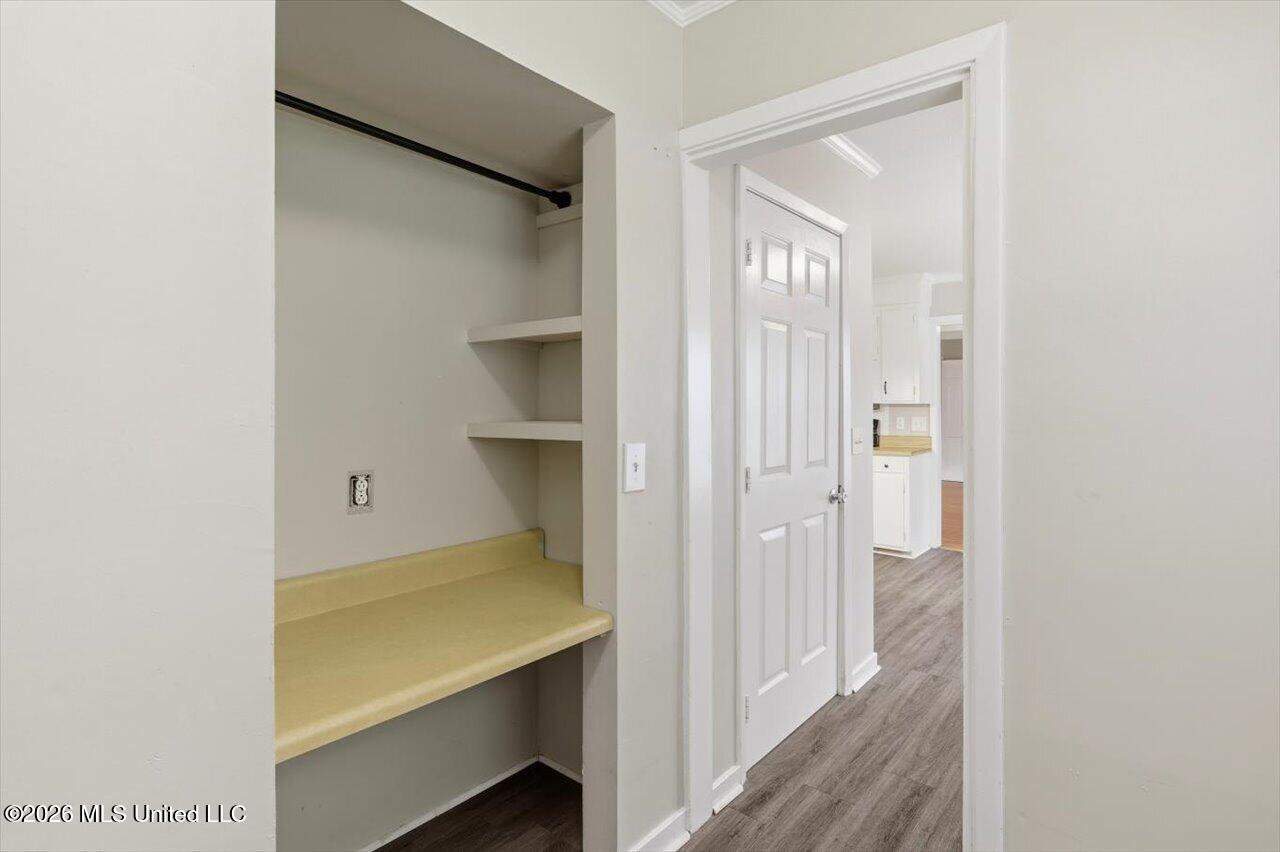 5137 Meadow Oaks Park Drive Property Photo 18