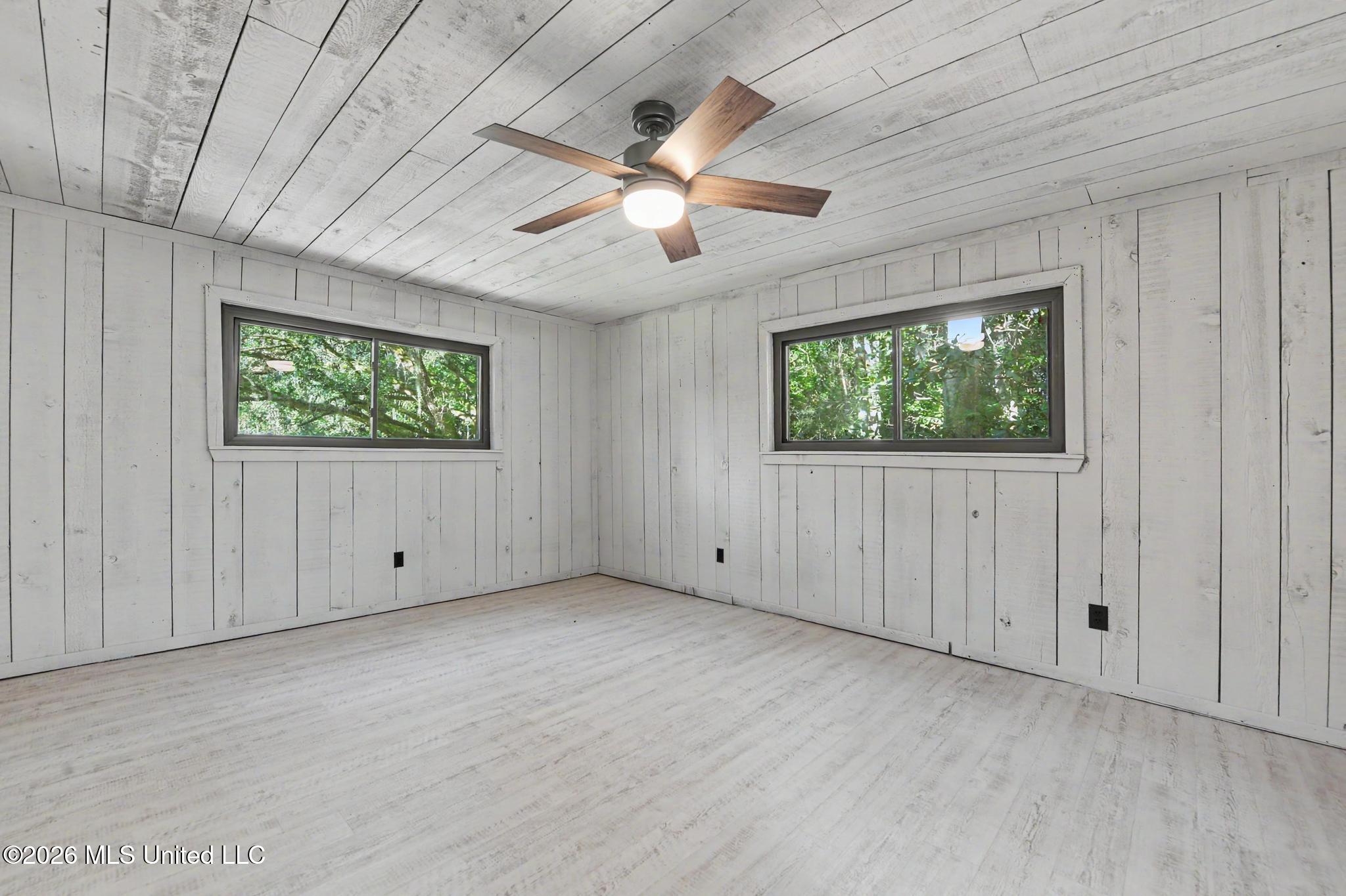 7417 Bluff Point Road Property Photo 10