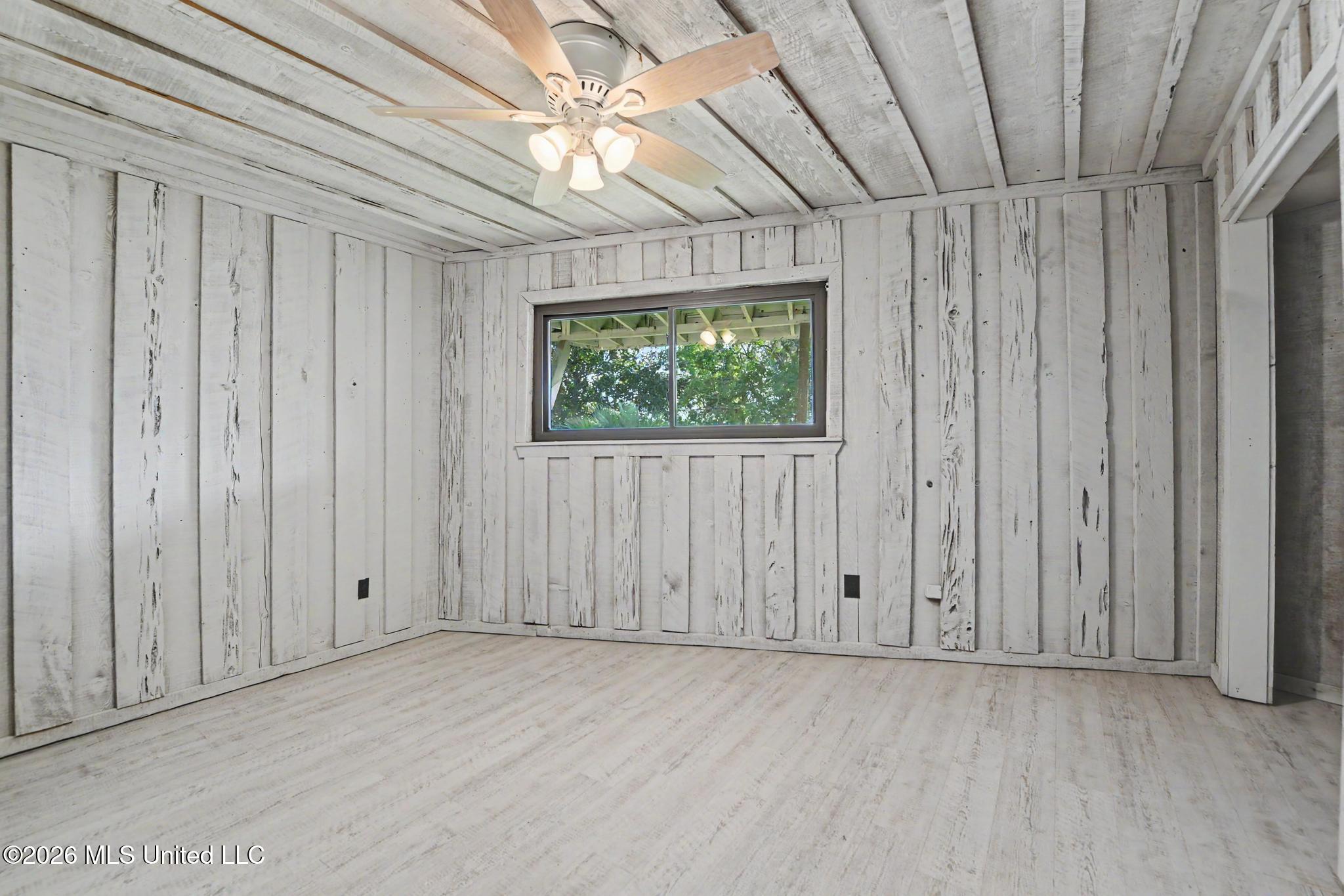 7417 Bluff Point Road Property Photo 14
