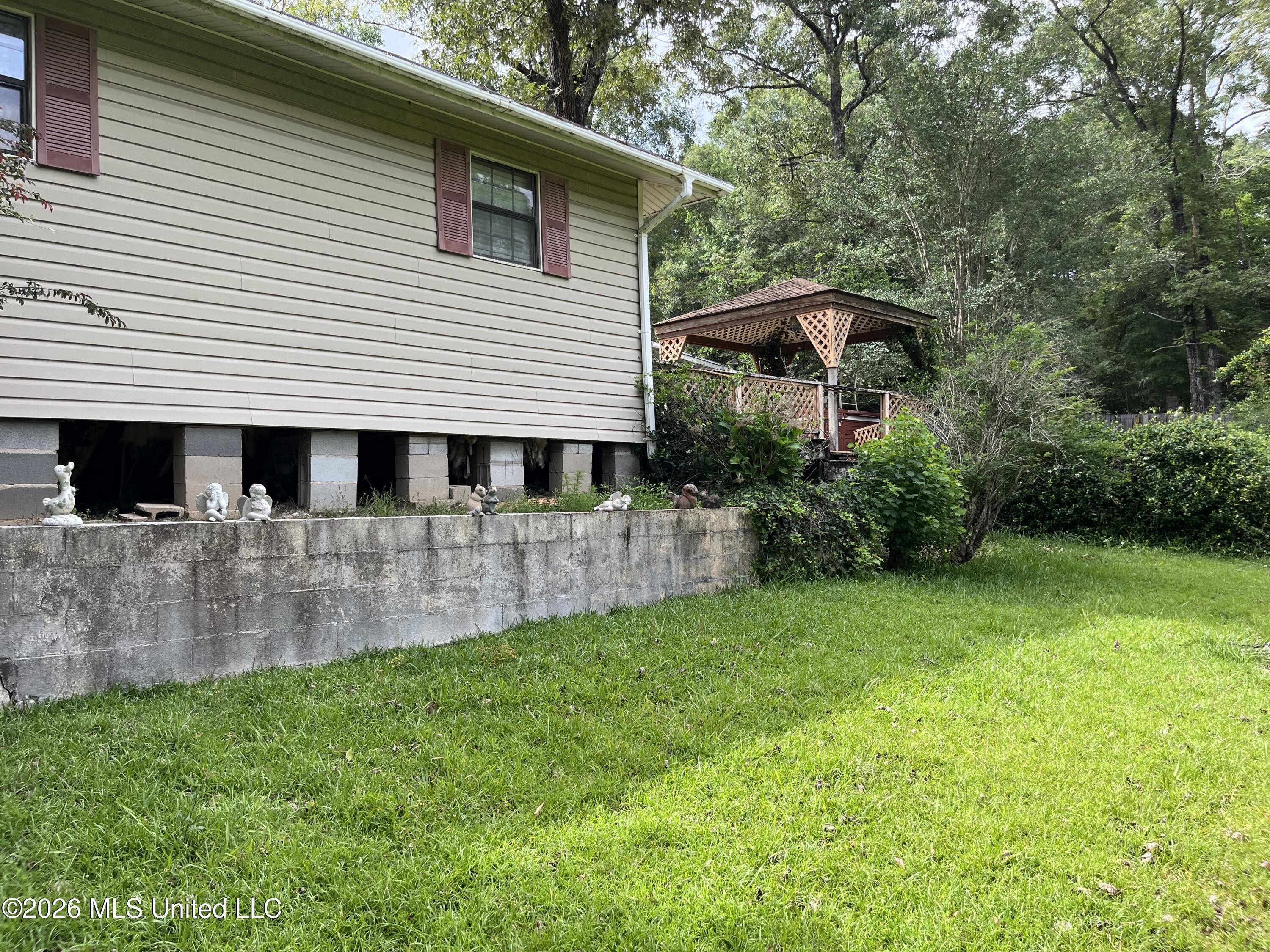 405 Old Highway 49 Property Photo 2