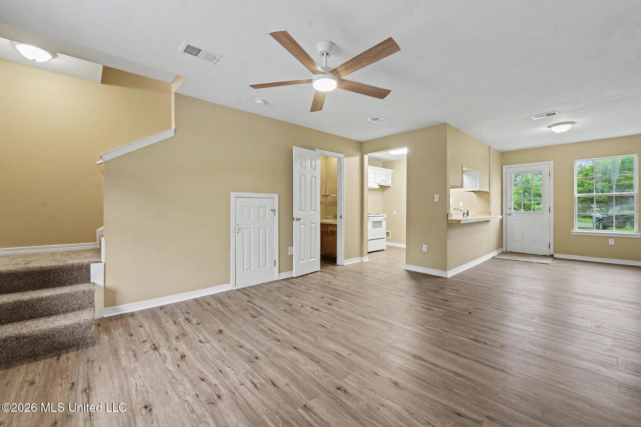 10481 Cal Lane Property Photo 2