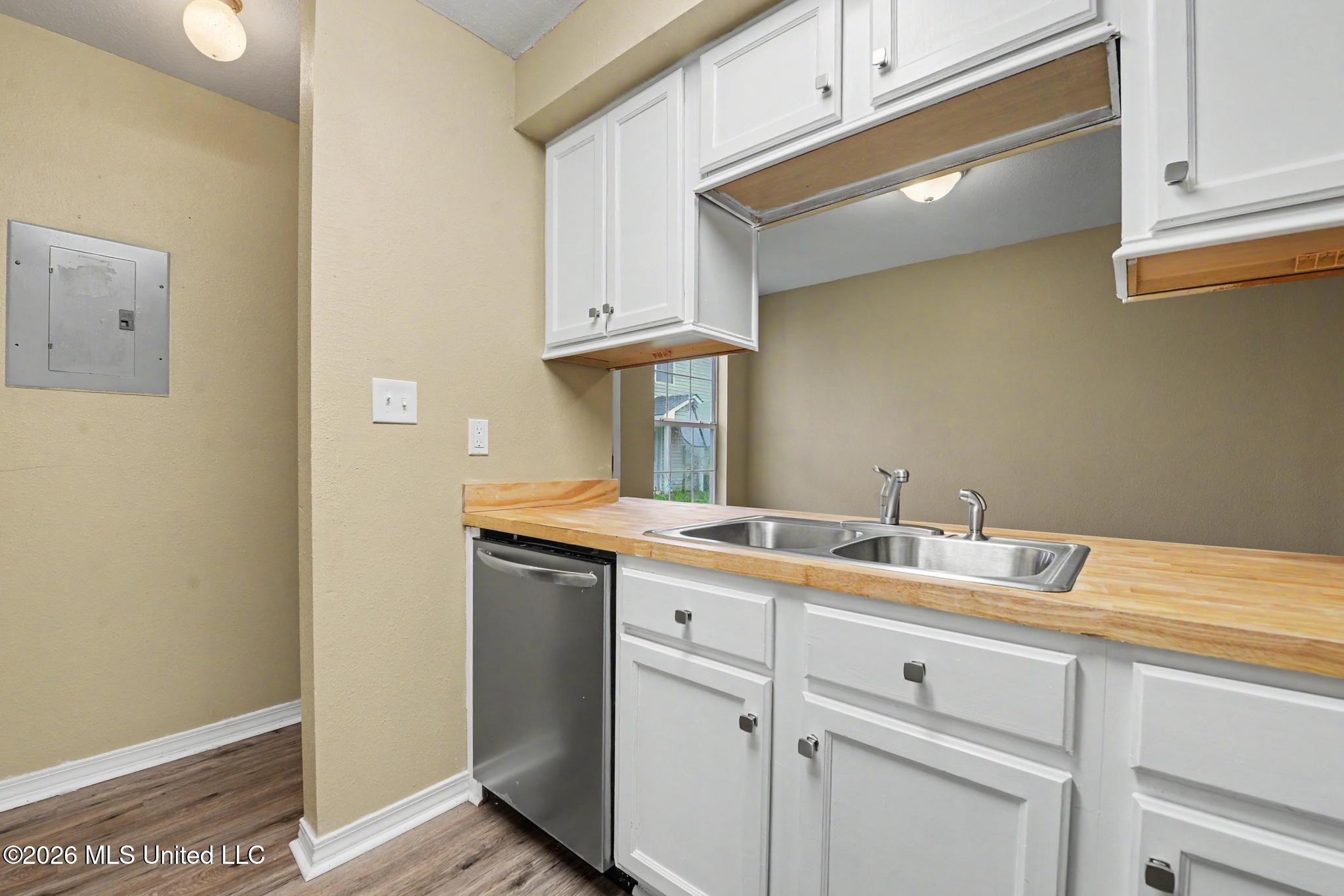 10481 Cal Lane Property Photo 7