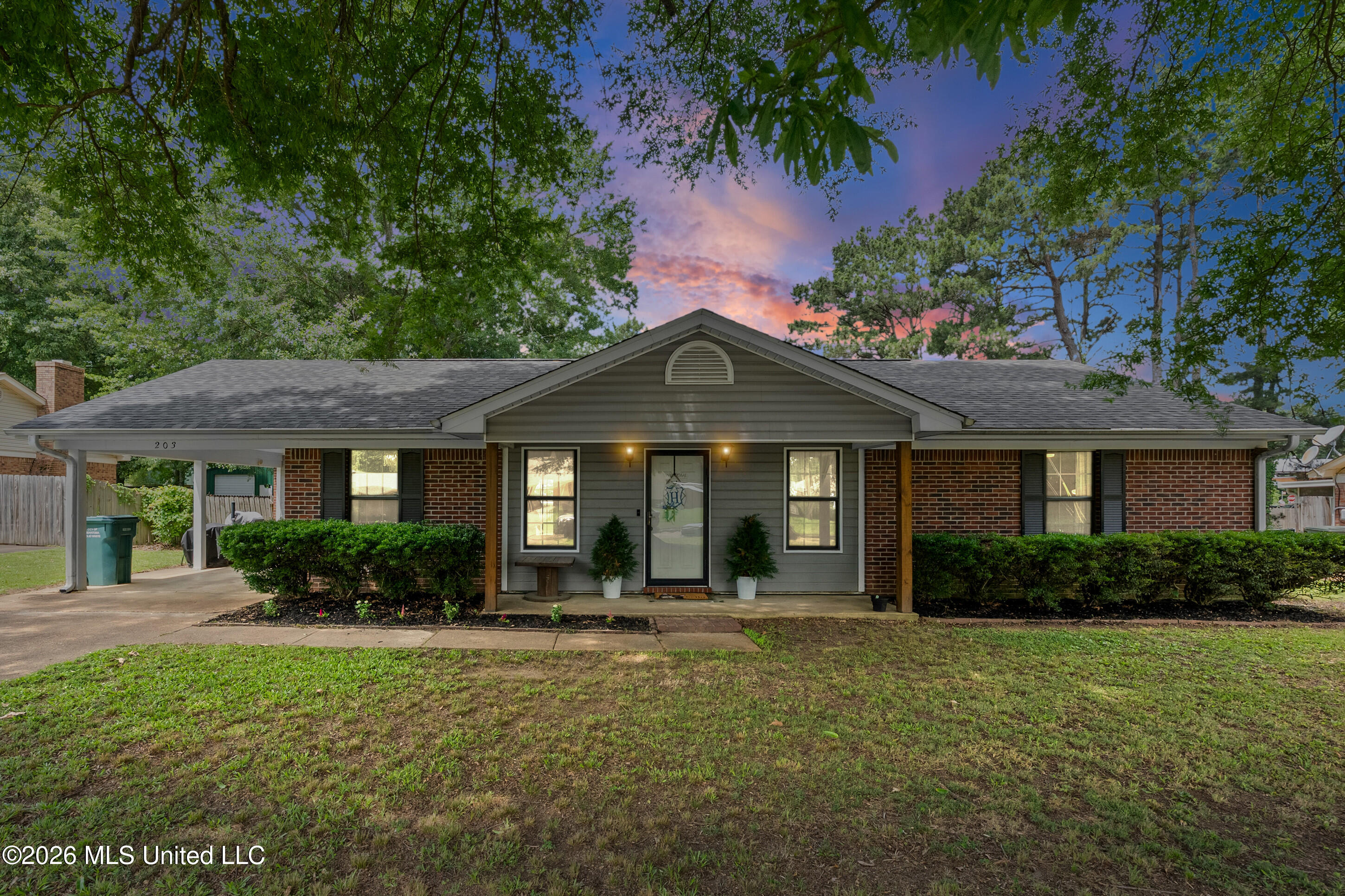 203 Lanelle Cove