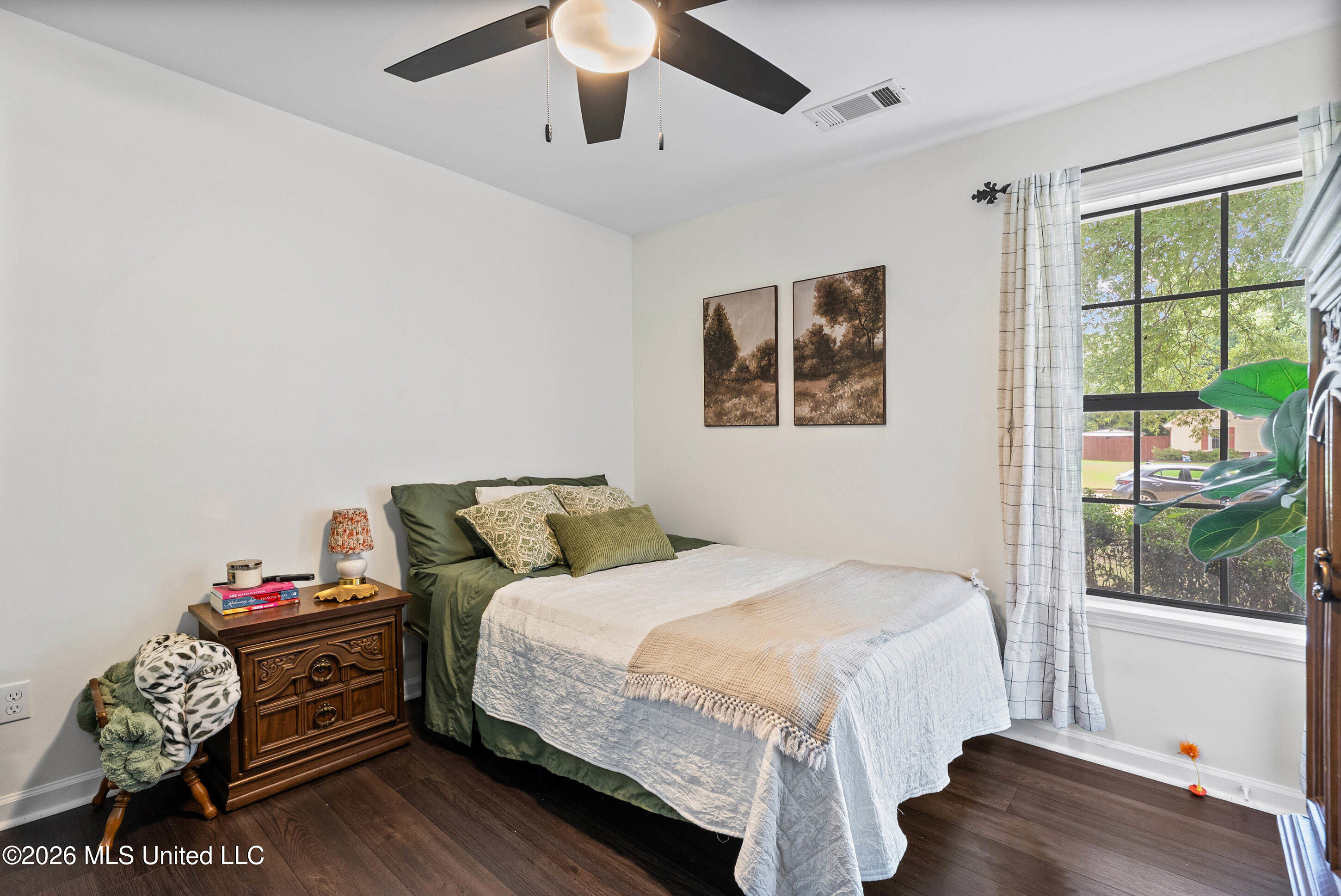 203 Lanelle Cove Property Photo 17