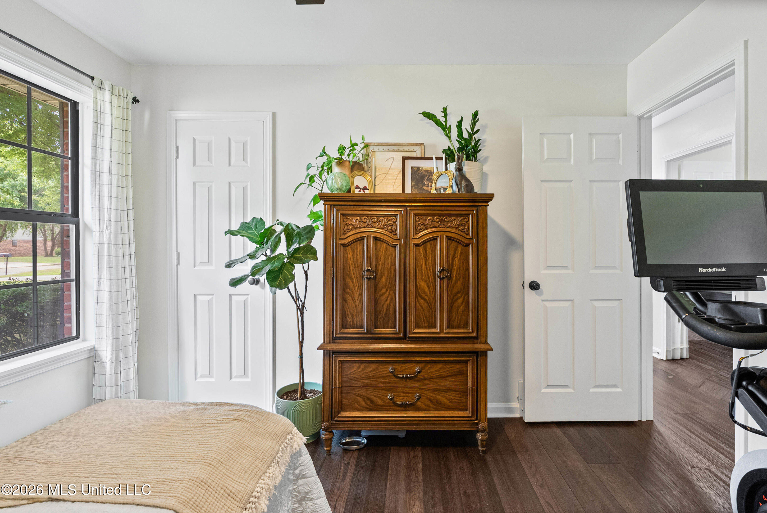 203 Lanelle Cove Property Photo 18
