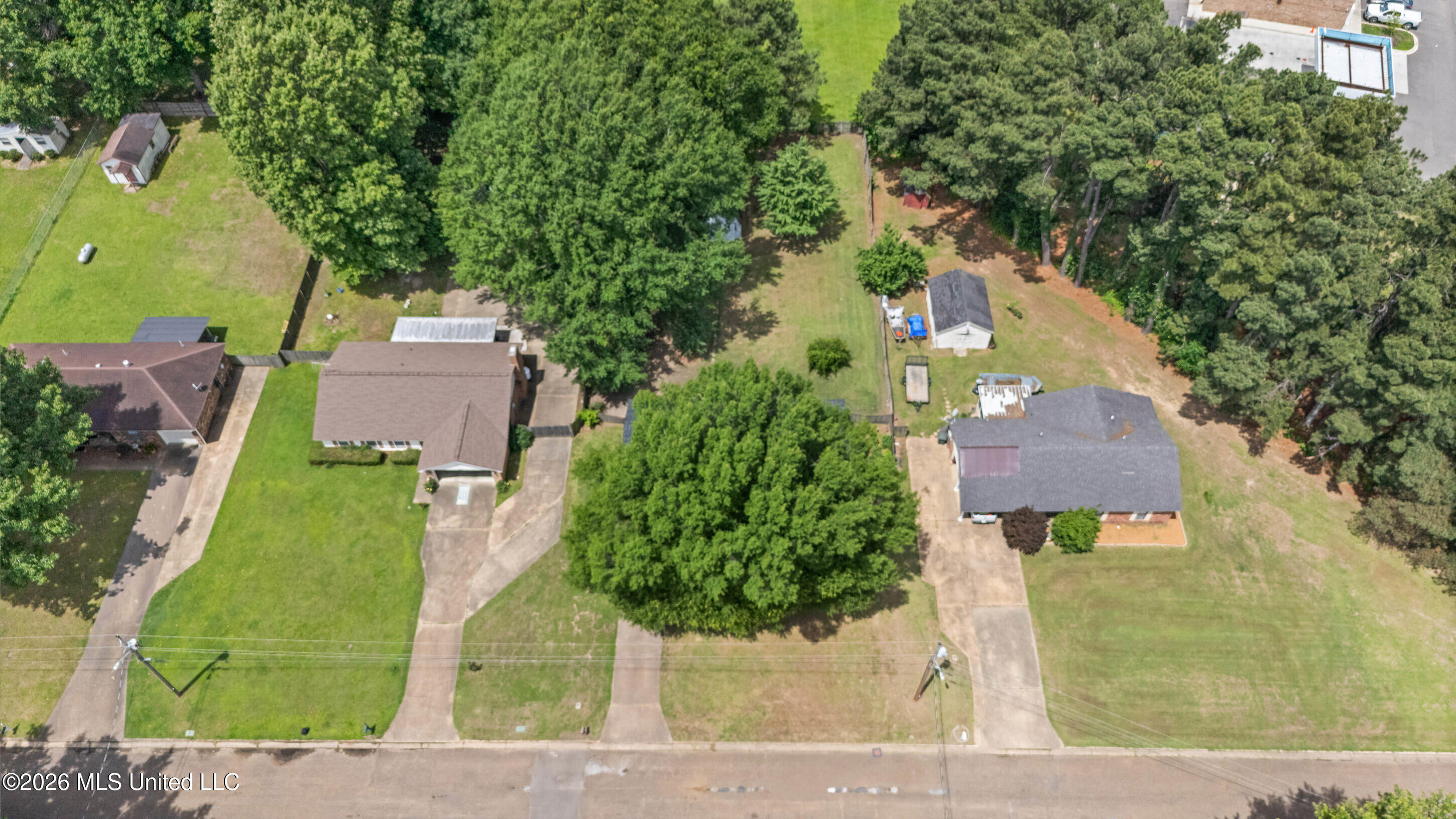 203 Lanelle Cove Property Photo 25