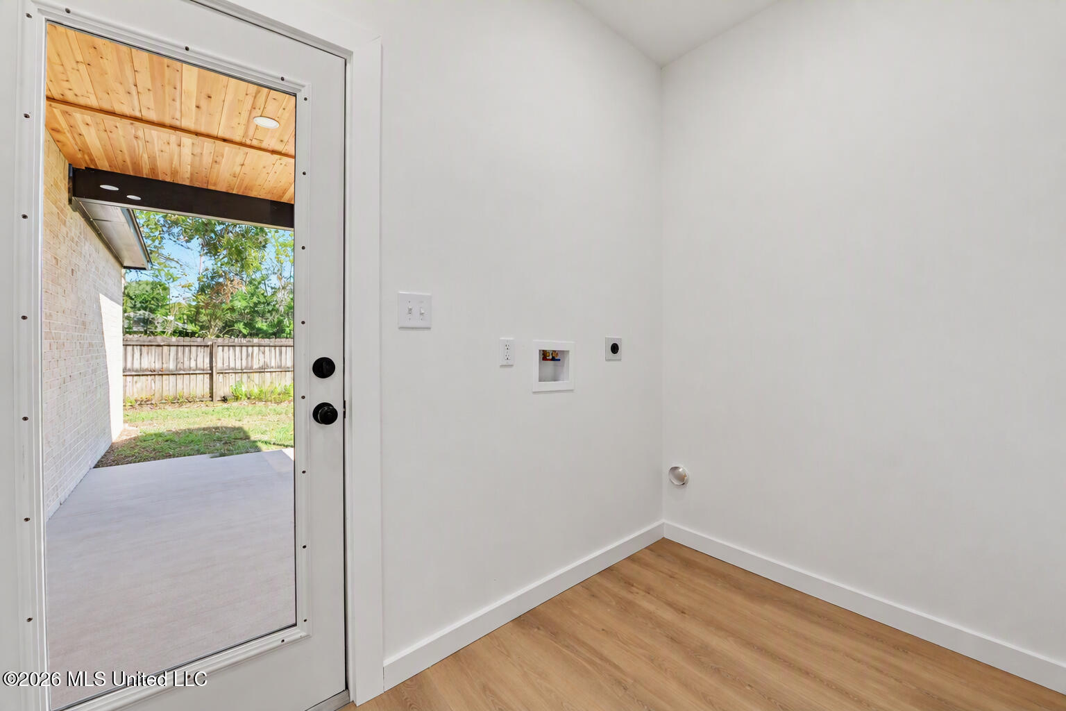 3528 Shamrock Court Property Photo 30