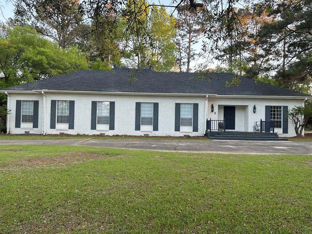 1605 Lissa Drive Property Photo 1