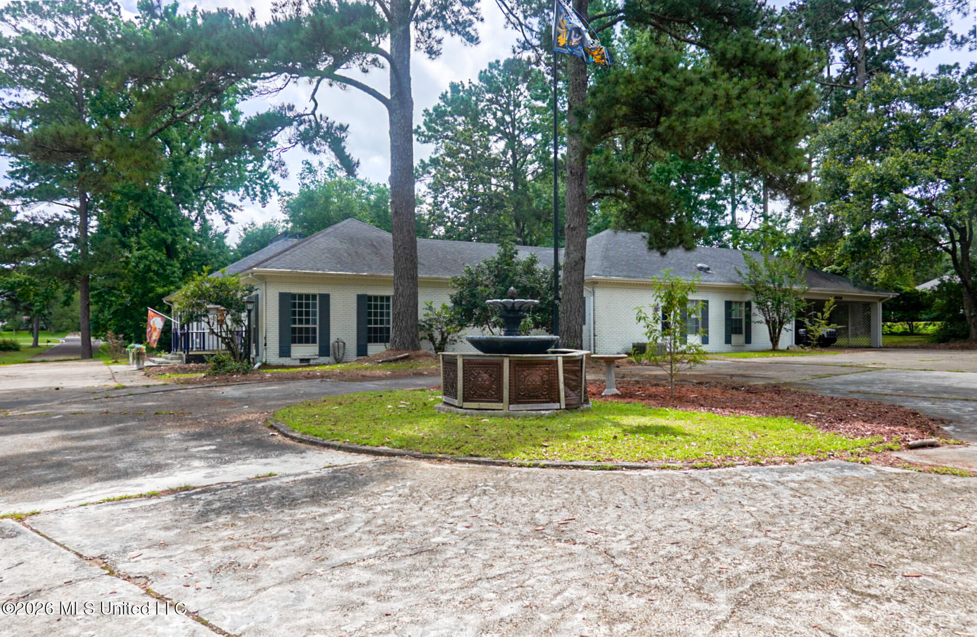 1605 Lissa Drive Property Photo 4