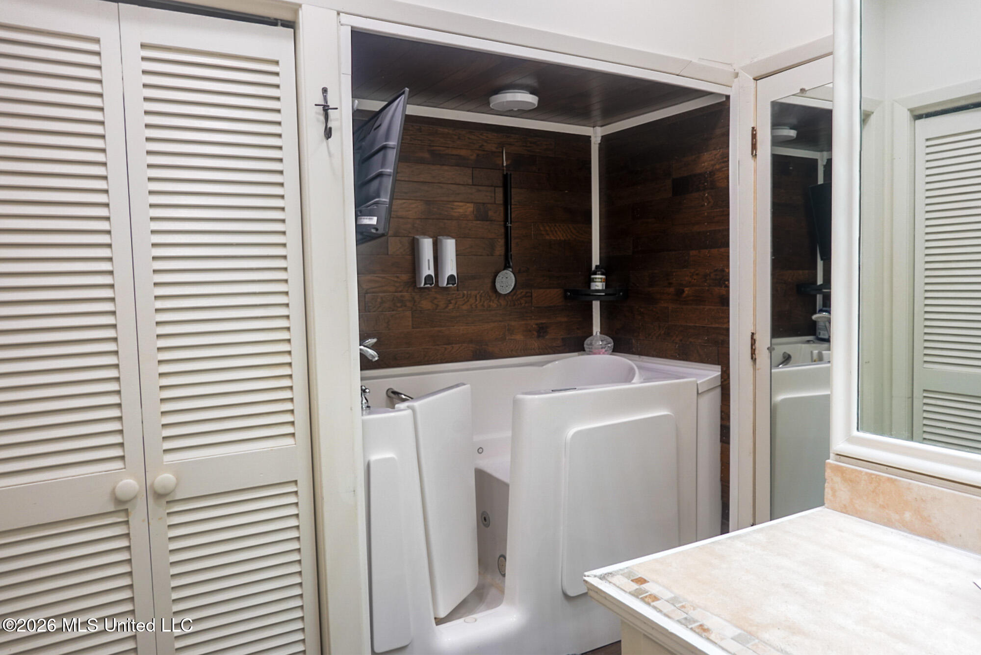 1605 Lissa Drive Property Photo 25