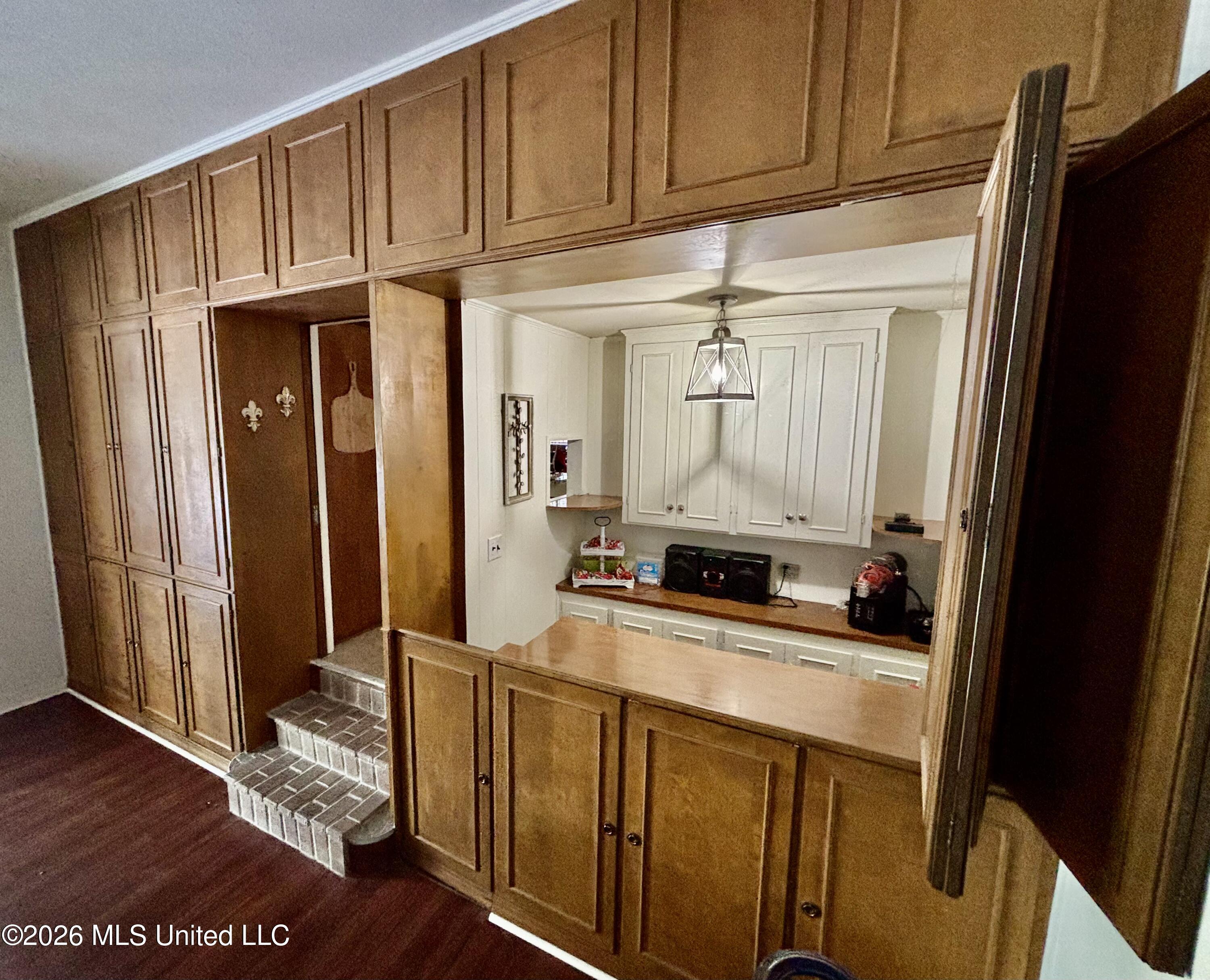1605 Lissa Drive Property Photo 36