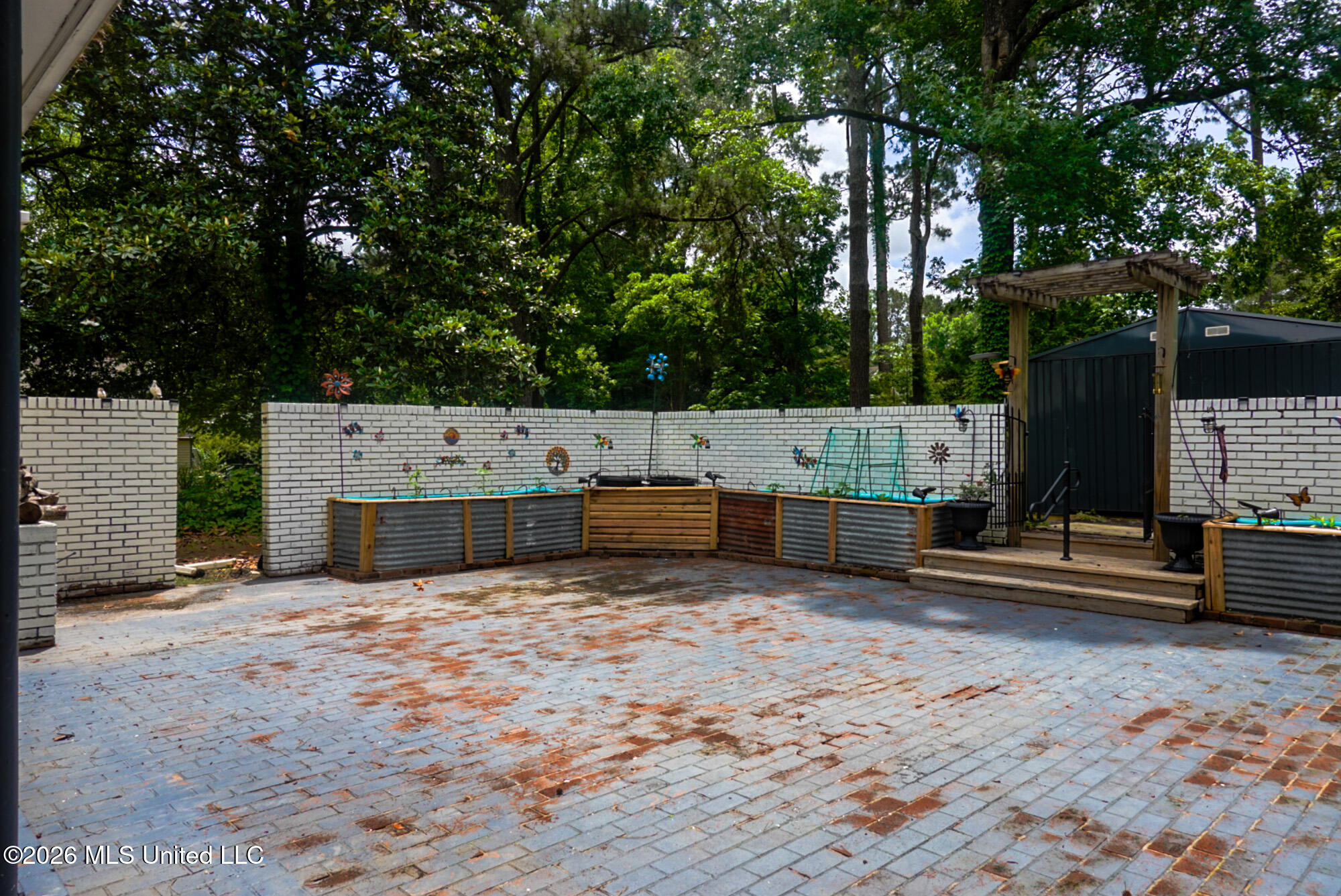 1605 Lissa Drive Property Photo 48