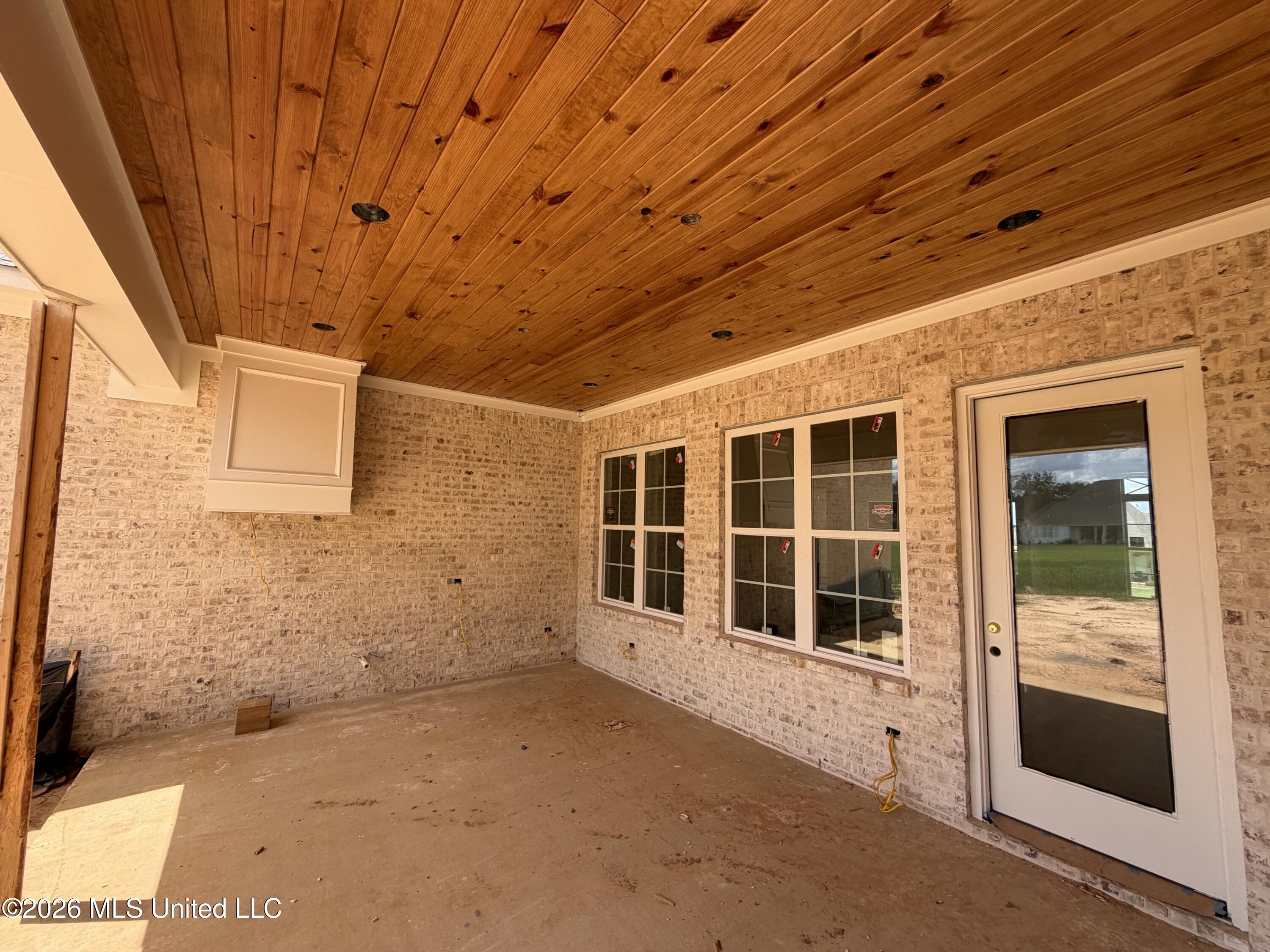 930 Mulberry Drive Property Photo 7