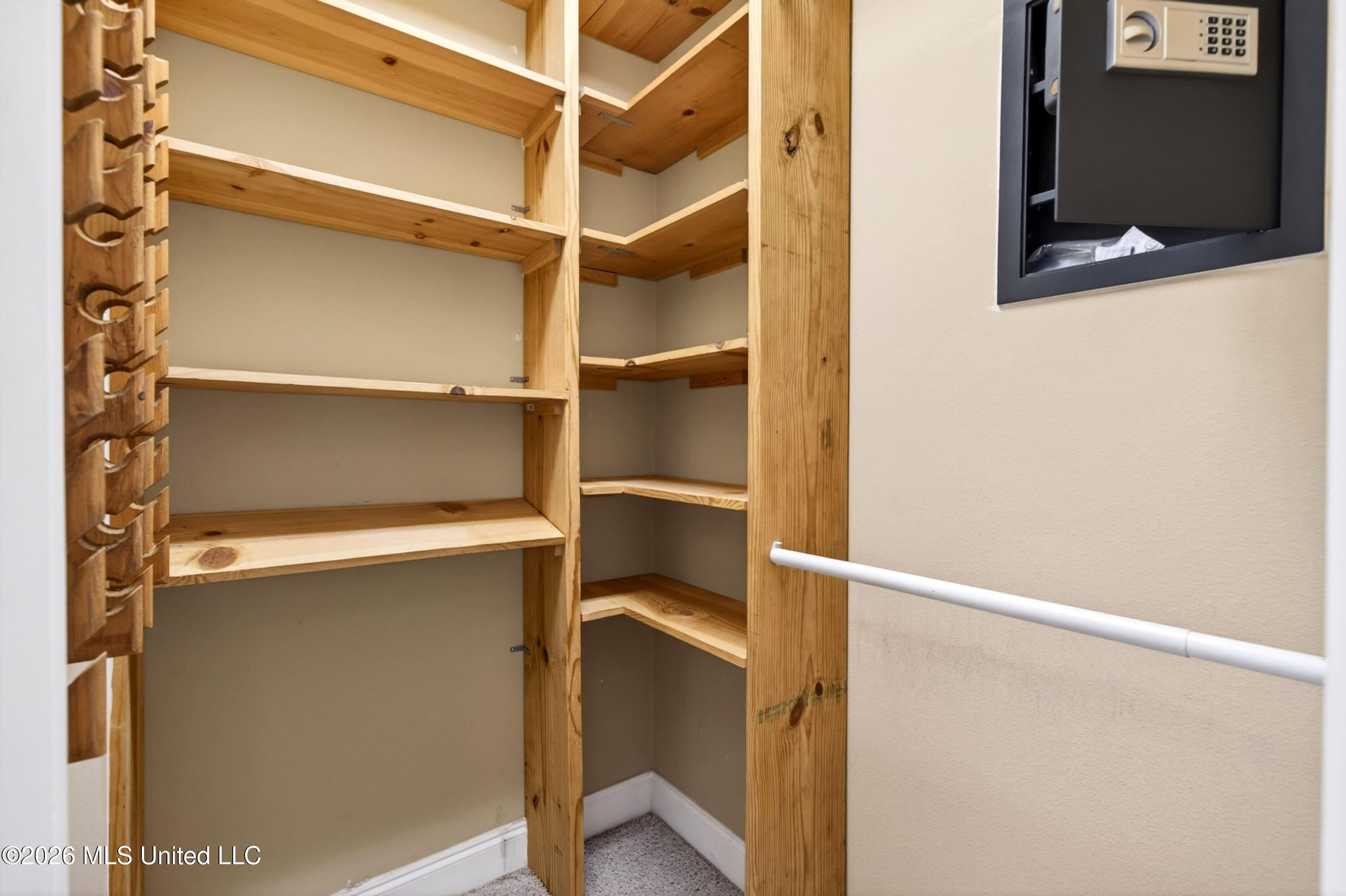 63723 N Diamondhead Drive Property Photo 26