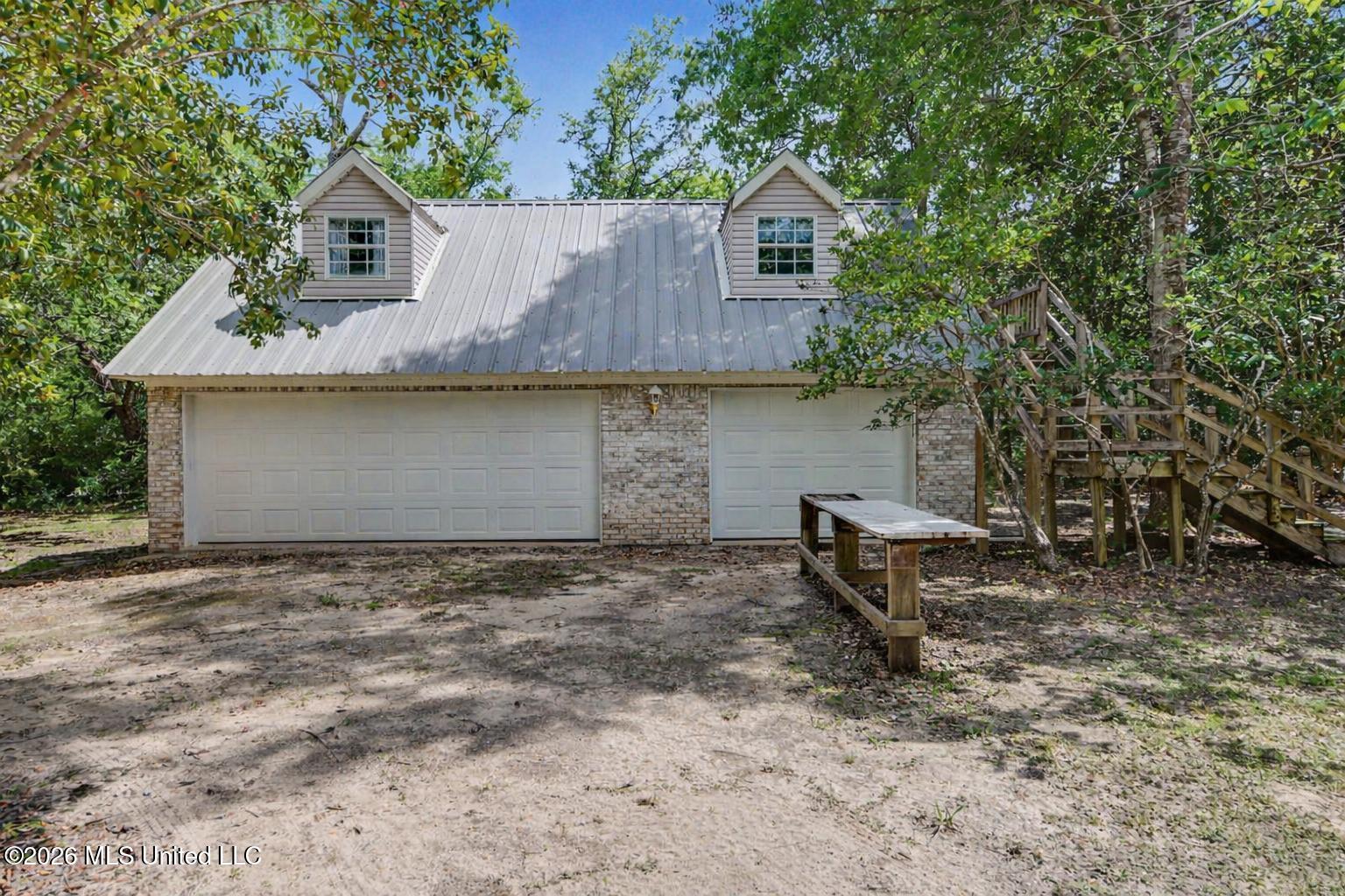 5900 Brown Road Property Photo 2